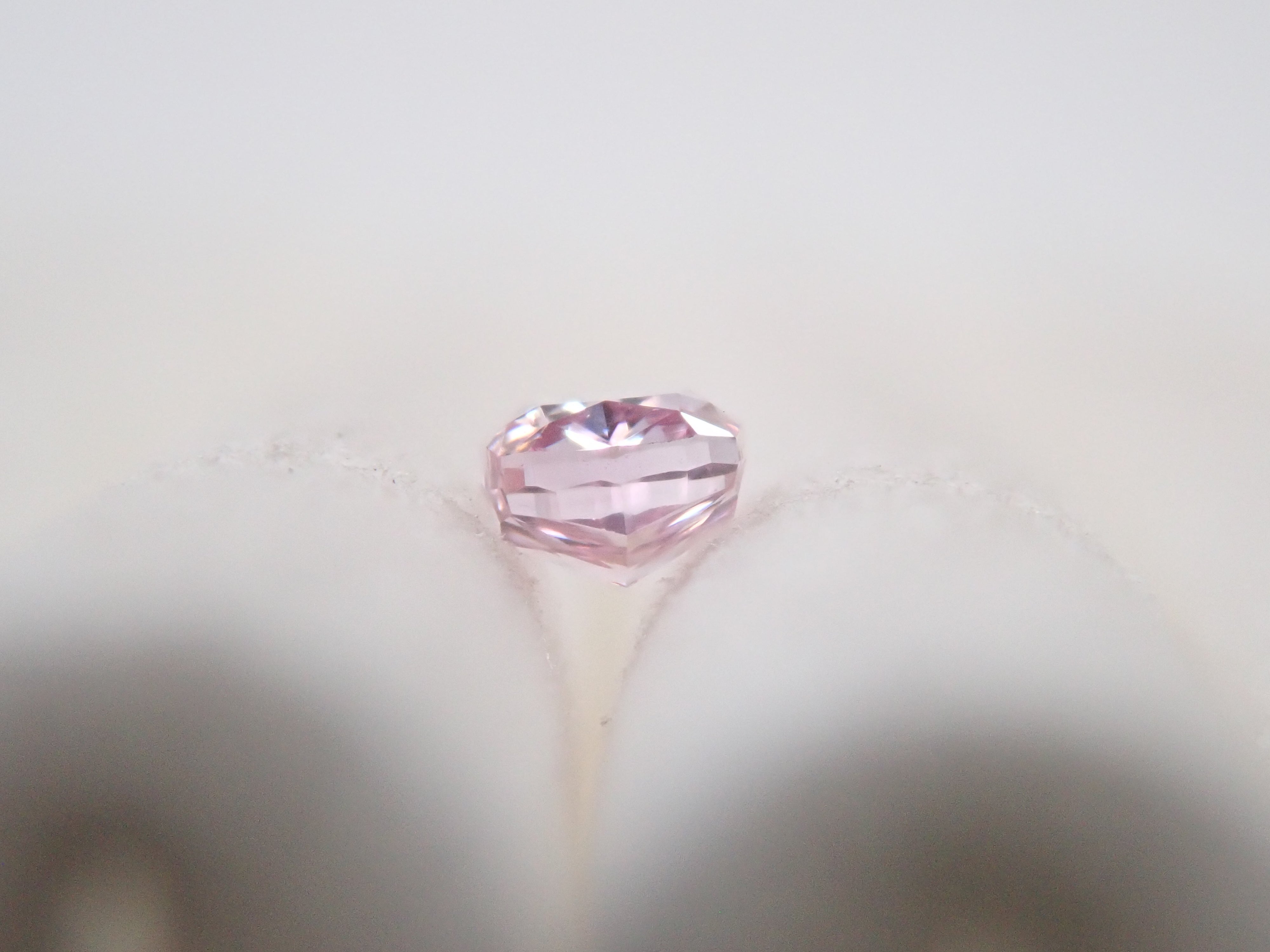 【32501975掲載】ピンクダイヤモンド 0.055ctルース(FANCY INTENSE PURPLISH PINK, SI2)