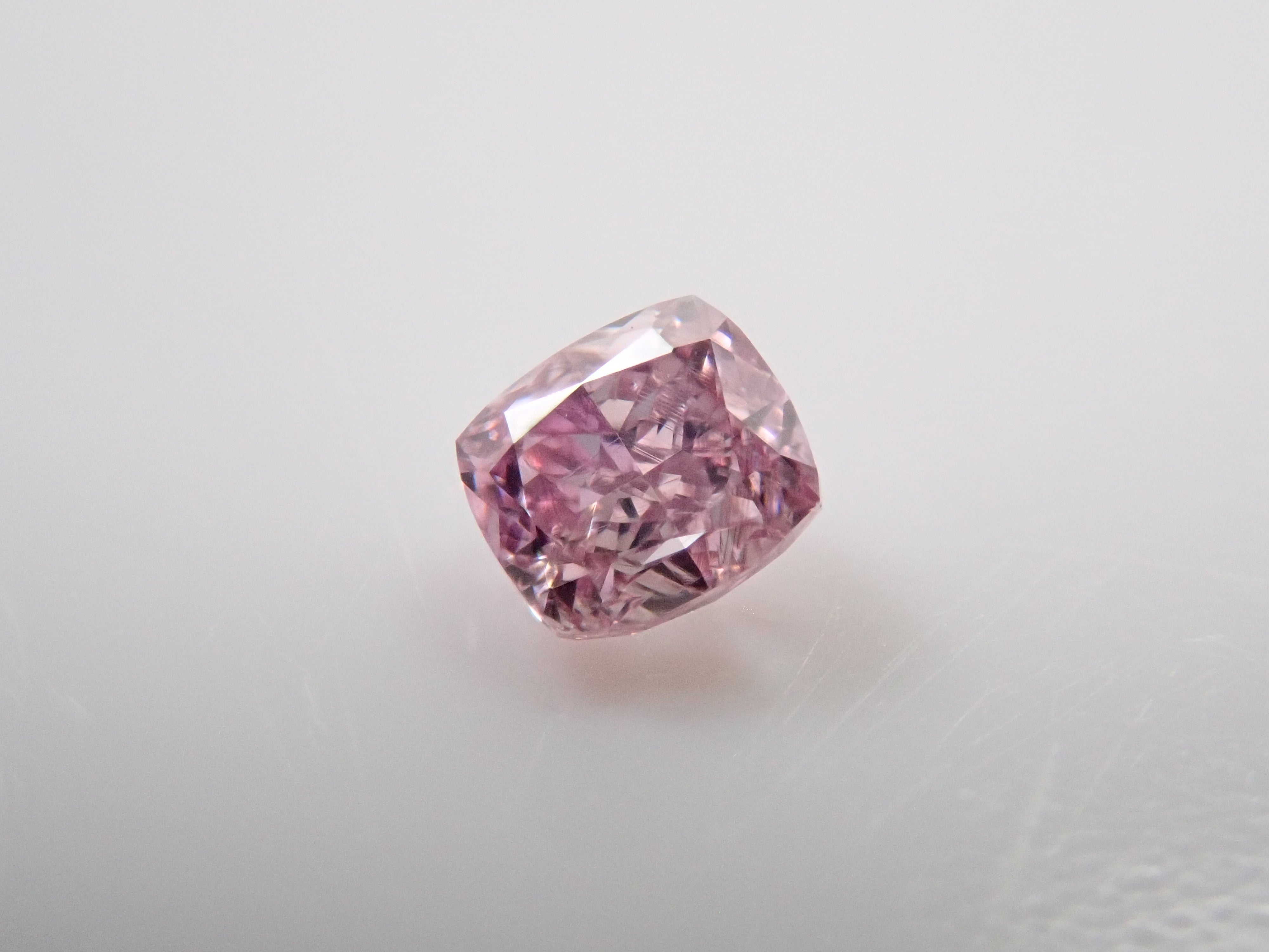 【32501975掲載】ピンクダイヤモンド 0.055ctルース(FANCY INTENSE PURPLISH PINK, SI2)