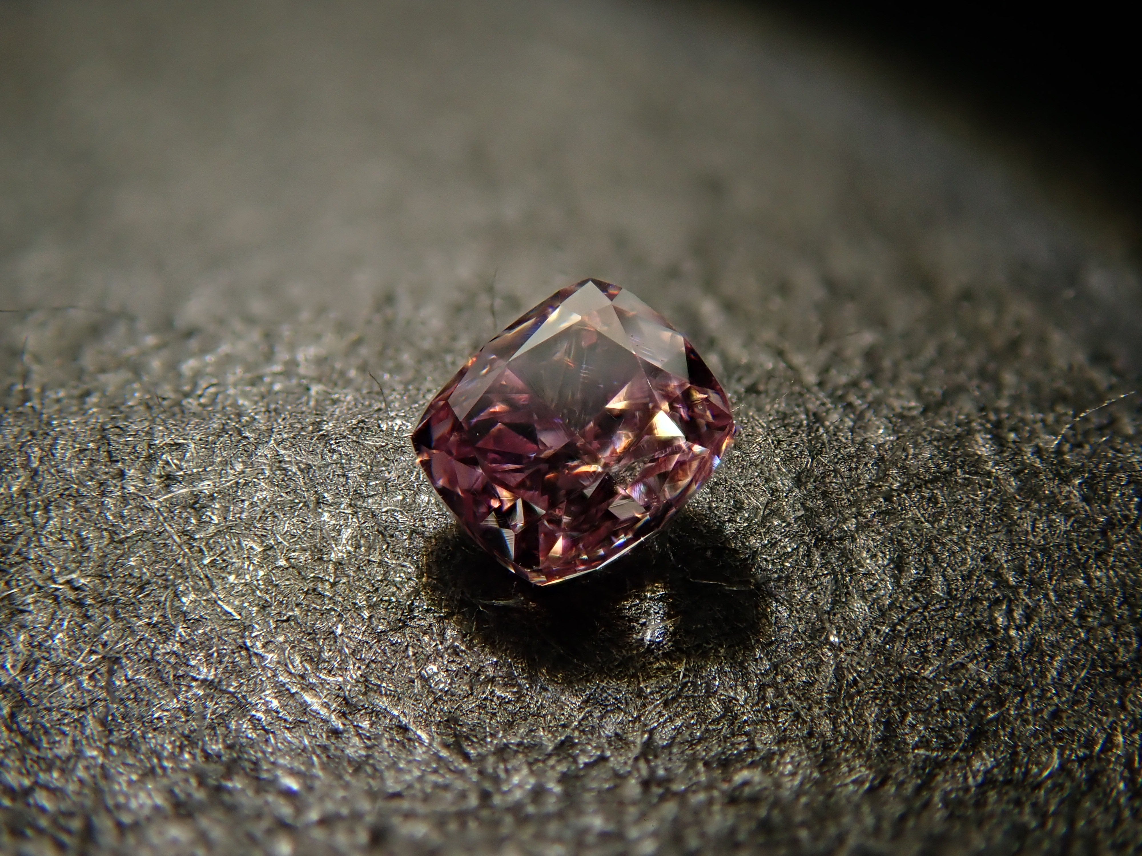 【32501975掲載】ピンクダイヤモンド 0.055ctルース(FANCY INTENSE PURPLISH PINK, SI2)
