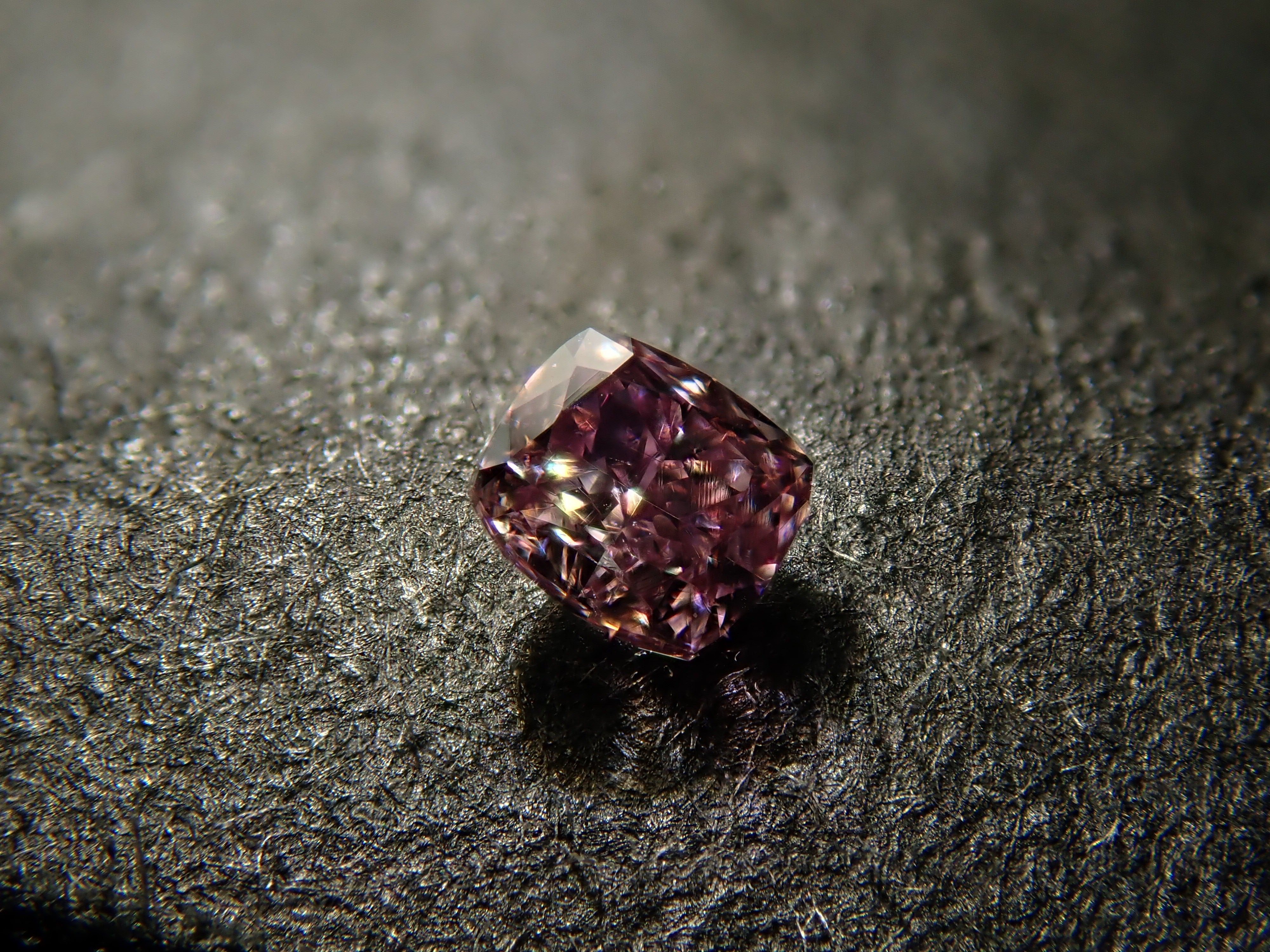 【32501975掲載】ピンクダイヤモンド 0.055ctルース(FANCY INTENSE PURPLISH PINK, SI2)