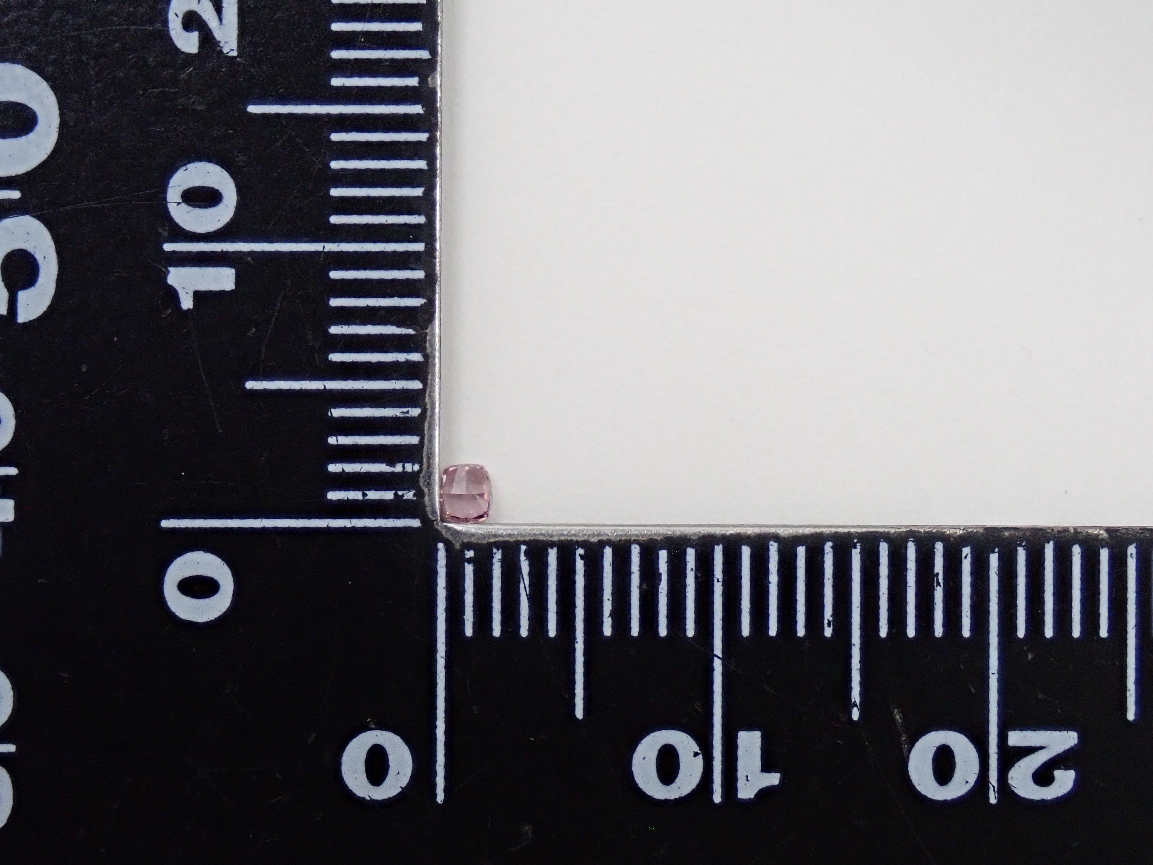 【32501975掲載】ピンクダイヤモンド 0.055ctルース(FANCY INTENSE PURPLISH PINK, SI2)