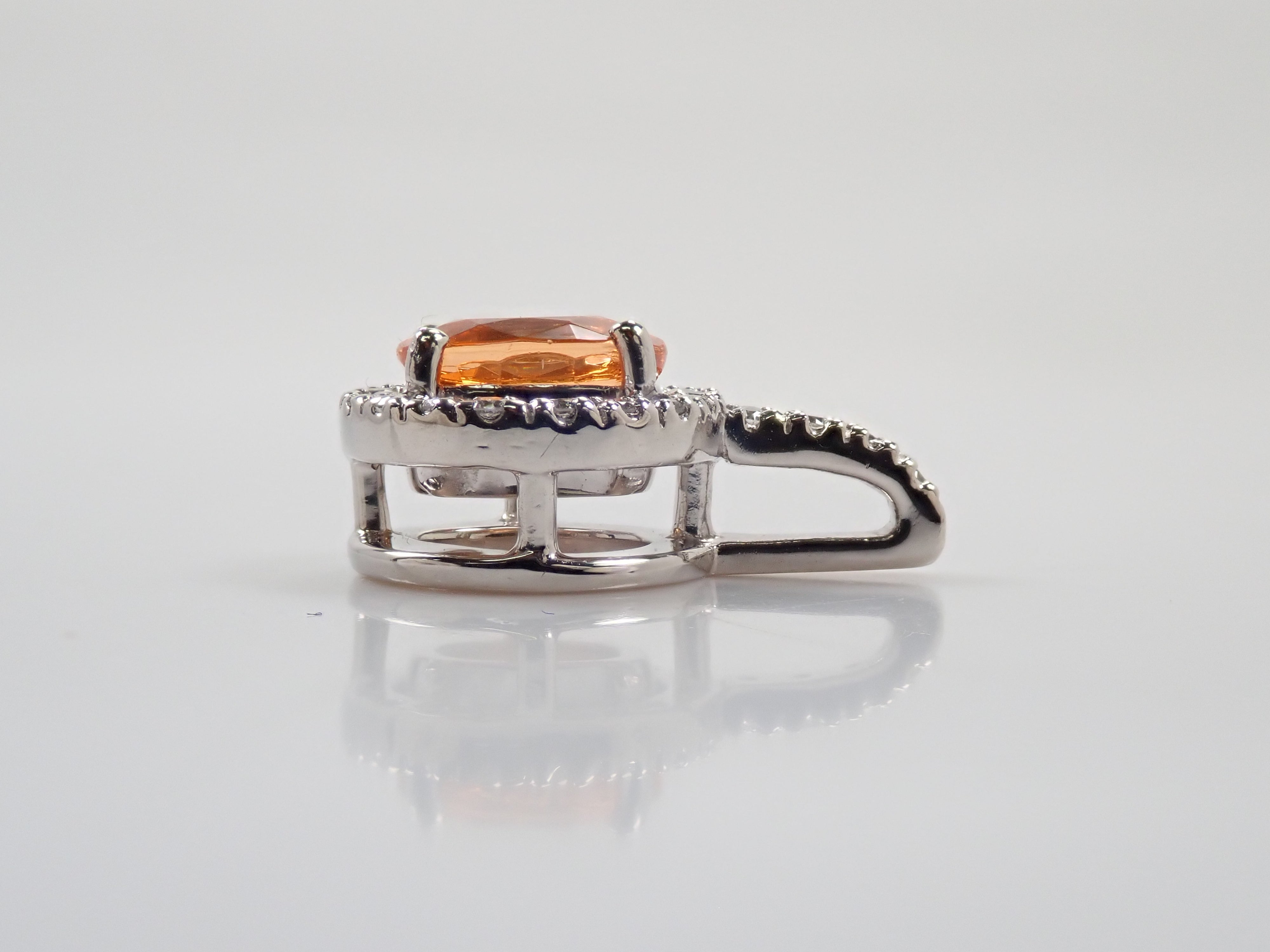 [22602704 Posted] [Colorful] Pt900 Mandarin Garnet 1.15ct Pendant Top