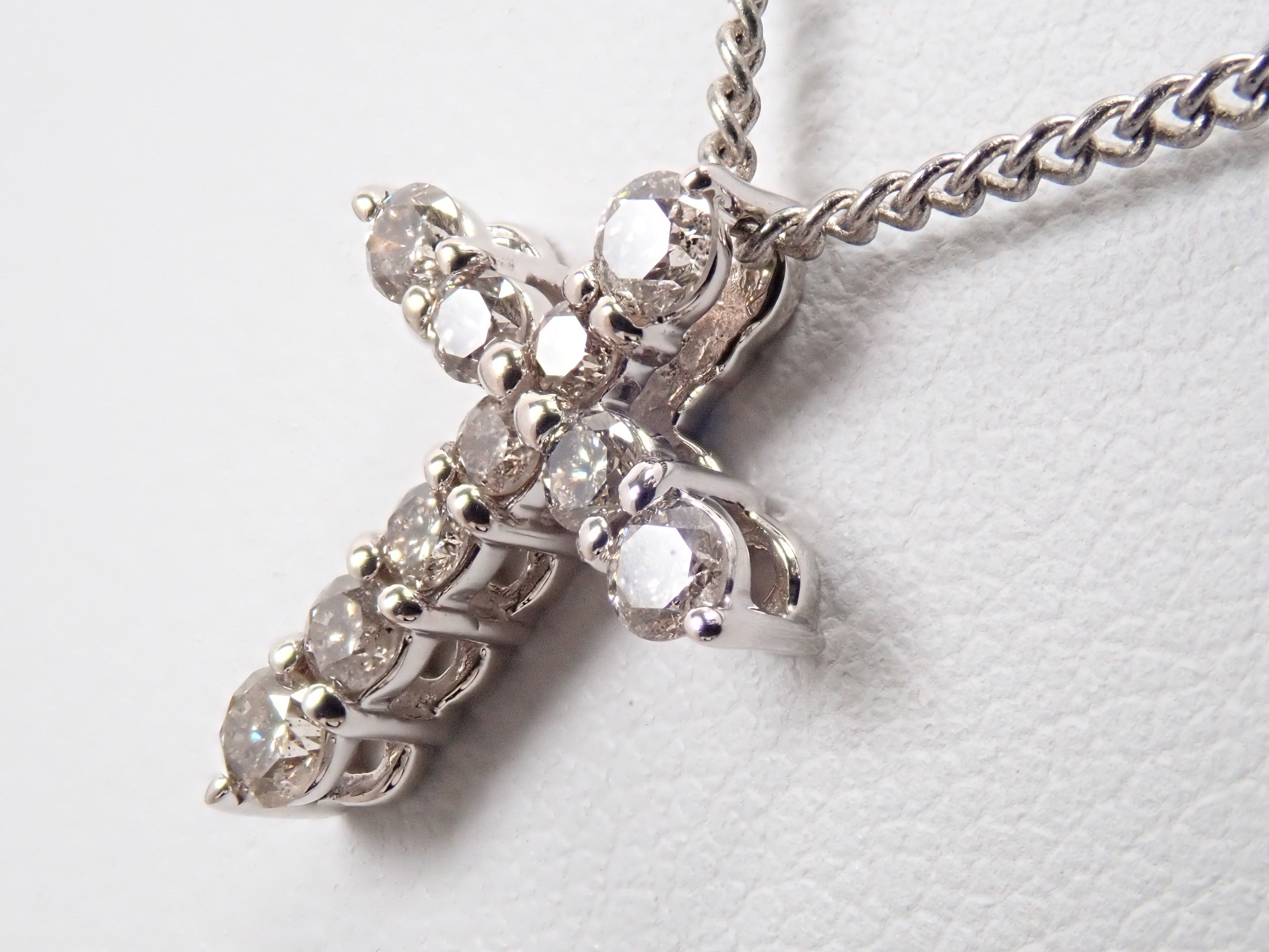 K18WG ダイヤモンド 0.5ct クロスモチーフ ペンダントトップ