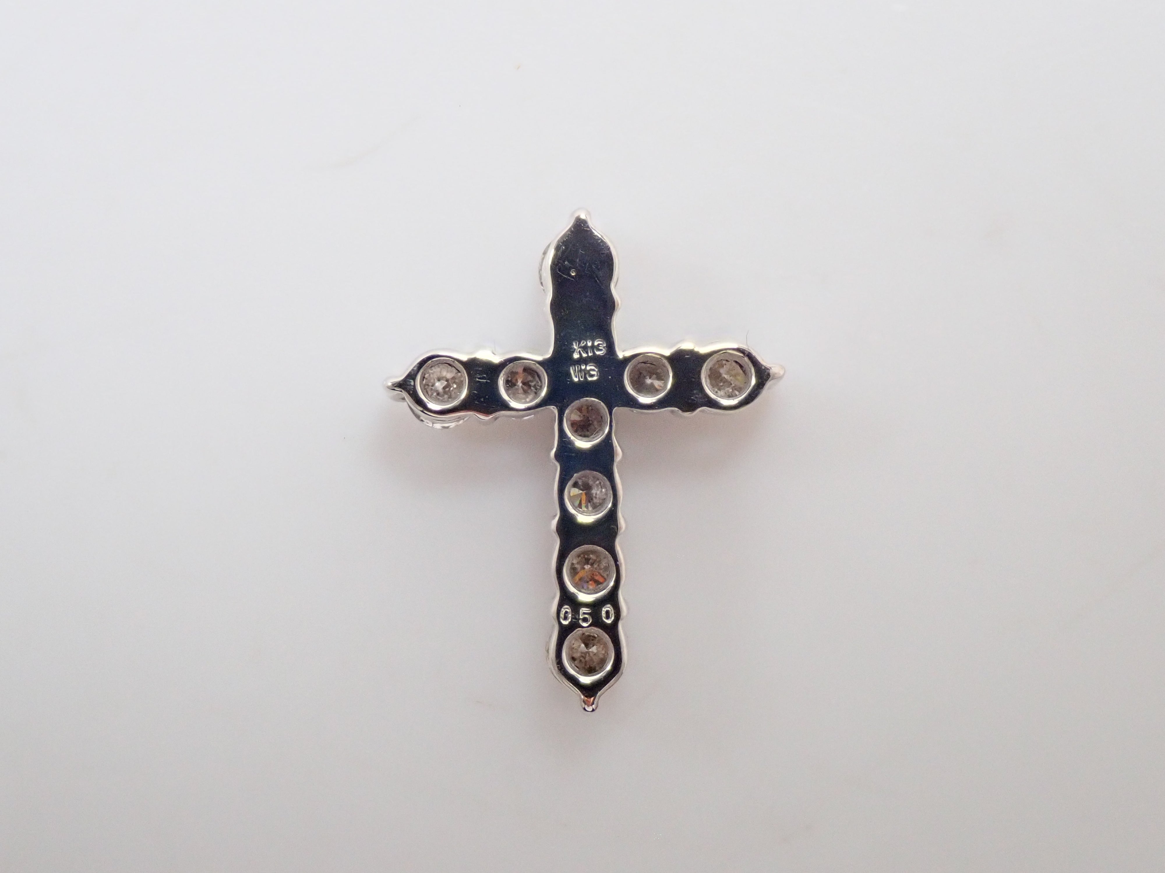K18WG ダイヤモンド 0.5ct クロスモチーフ ペンダントトップ