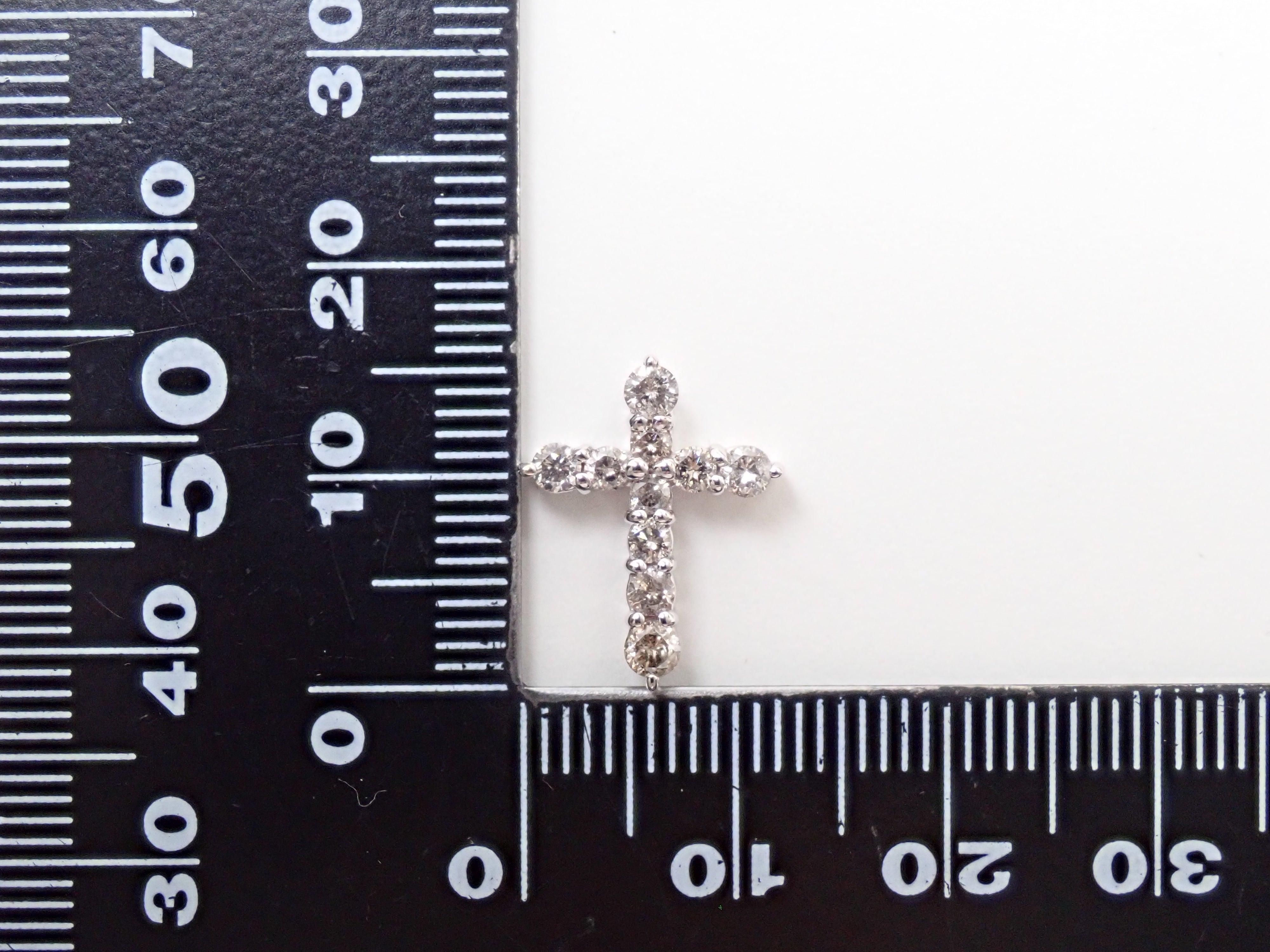 K18WG ダイヤモンド 0.5ct クロスモチーフ ペンダントトップ
