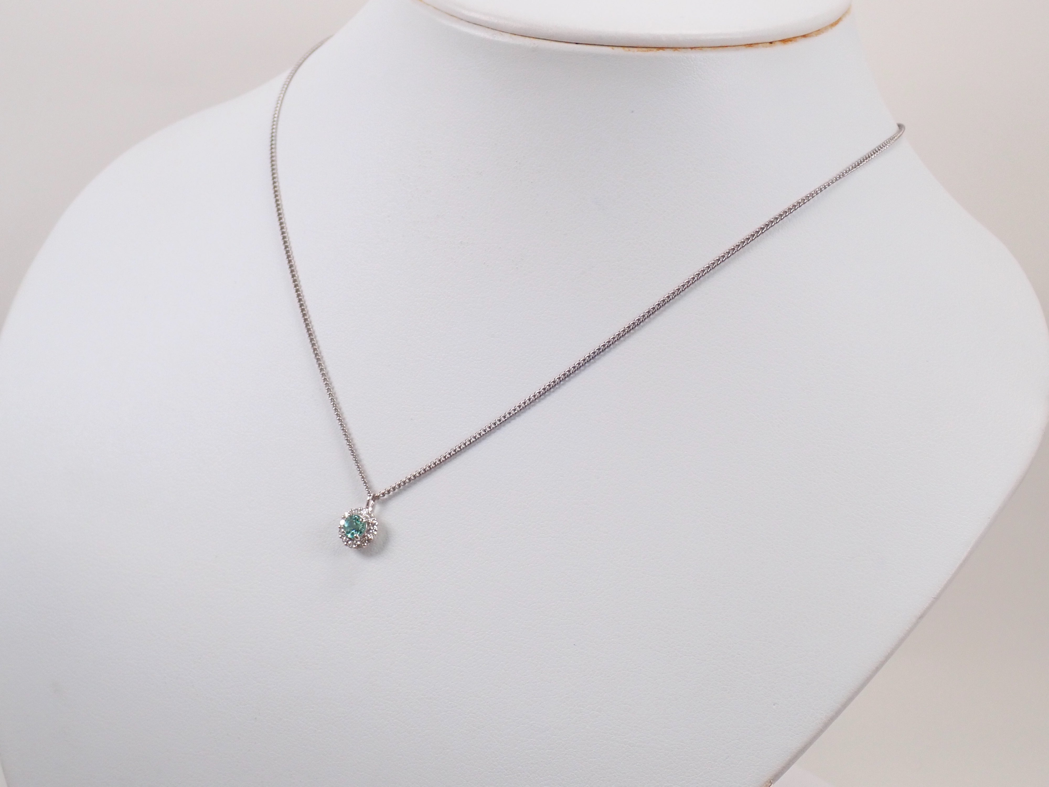 【抽選販売0812_02】Pt900 コロンビア産ミントカラーエメラルド 4mm/0.22ct ・ダイヤモンド0.16ctペンダントトップ（ネックレストップ）鑑別書