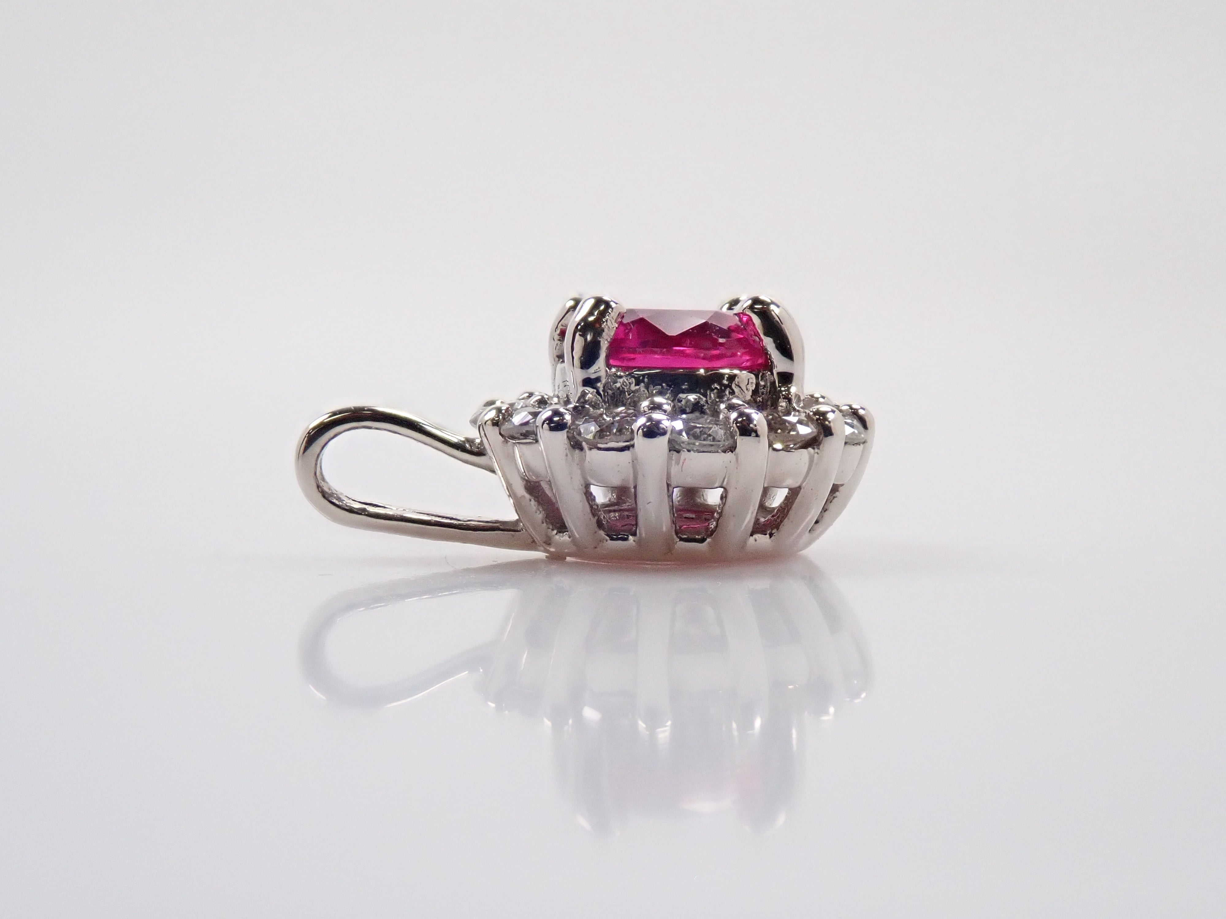 【抽選販売0812_05】Pt900 モザンビーク産ルビー 4mm/0.3ct ・ダイヤモンド0.16ctペンダントトップ（ネックレストップ）鑑別書