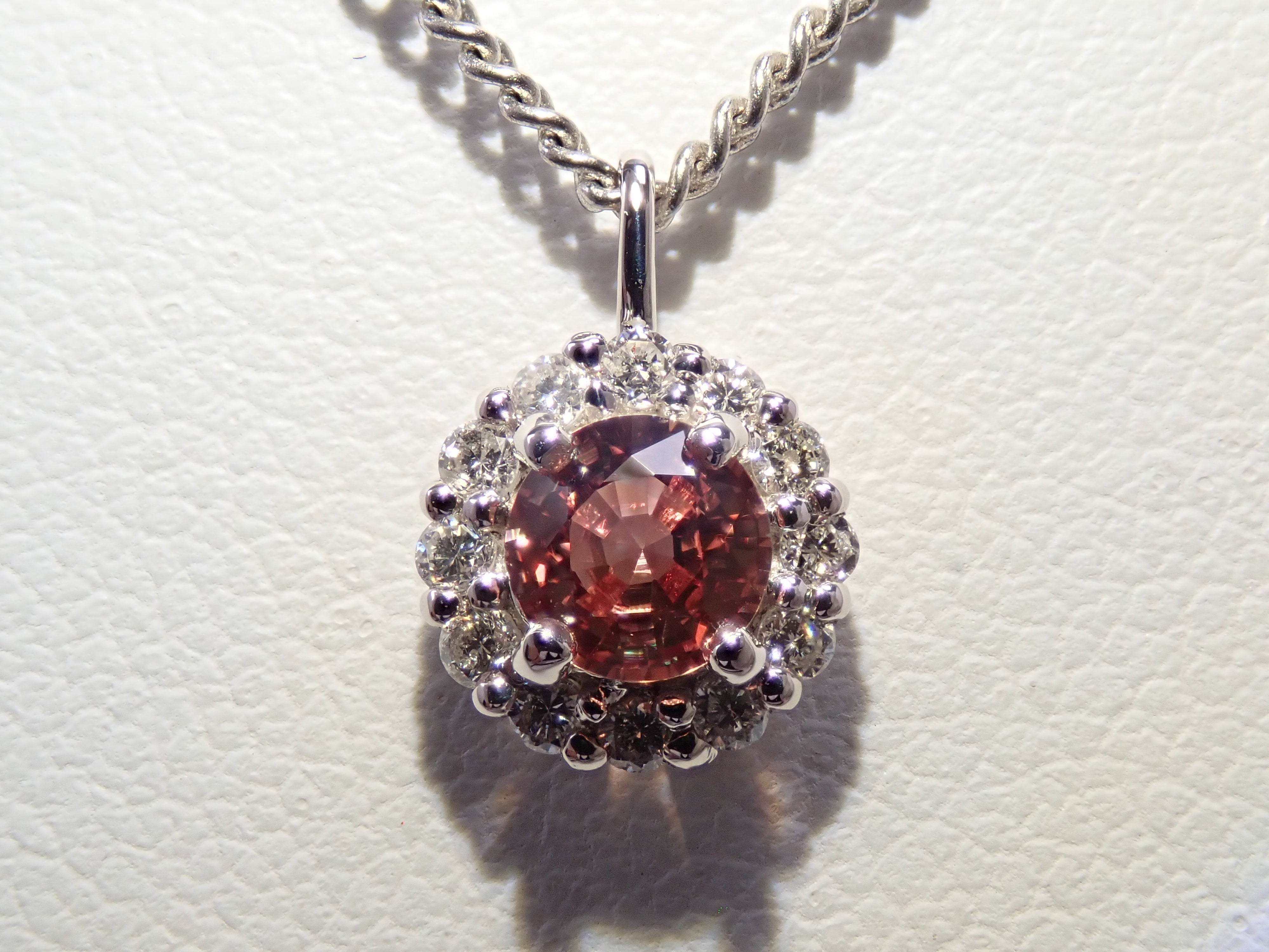 【抽選販売0812_06】Pt900 マダガスカル産パパラチアサファイア 4.2mm/0.34ct ・ダイヤモンド0.18ctペンダントトップ（ネックレストップ）中宝鑑