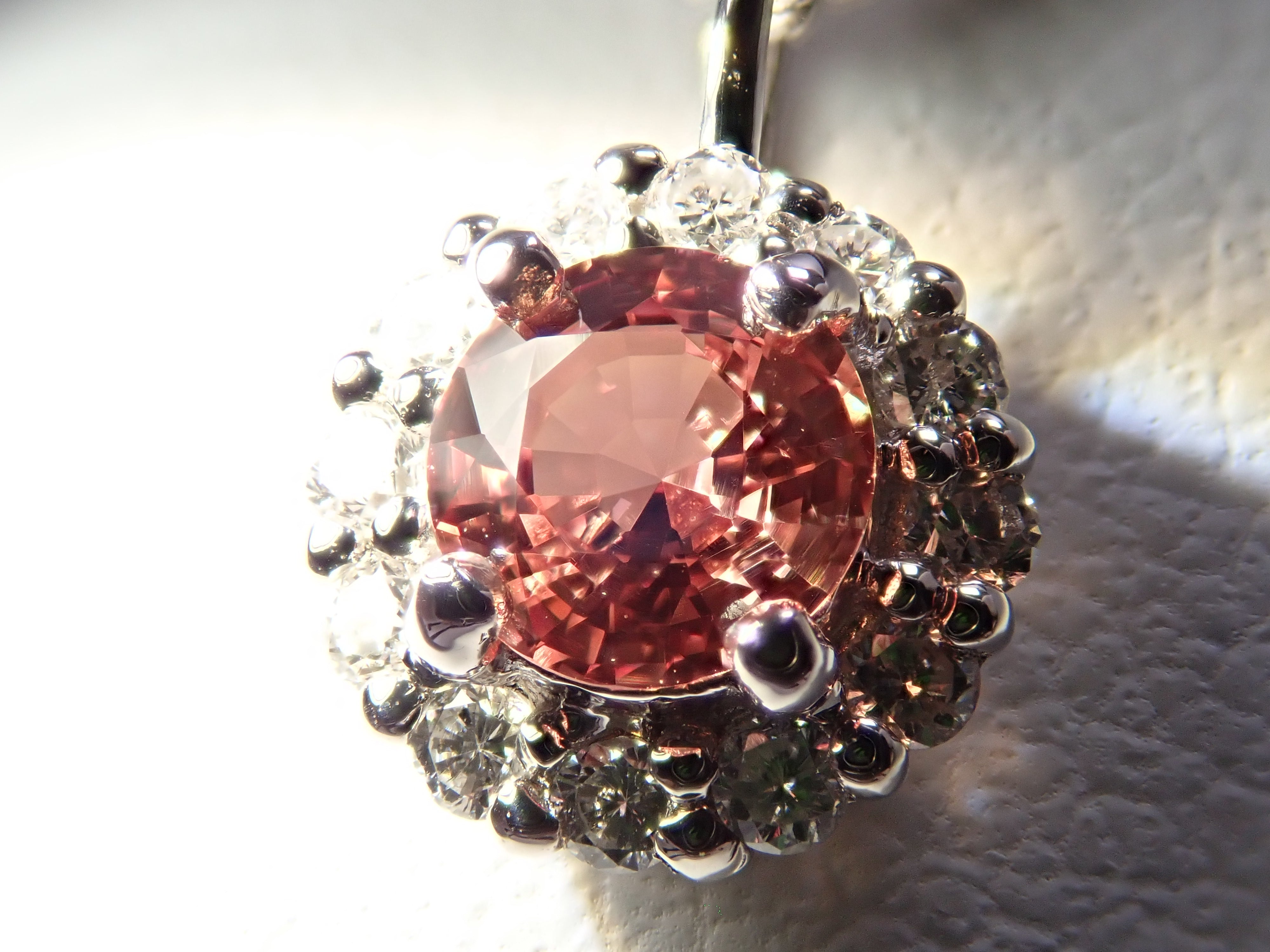 【抽選販売0812_06】Pt900 マダガスカル産パパラチアサファイア 4.2mm/0.34ct ・ダイヤモンド0.18ctペンダントトップ（ネックレストップ）中宝鑑