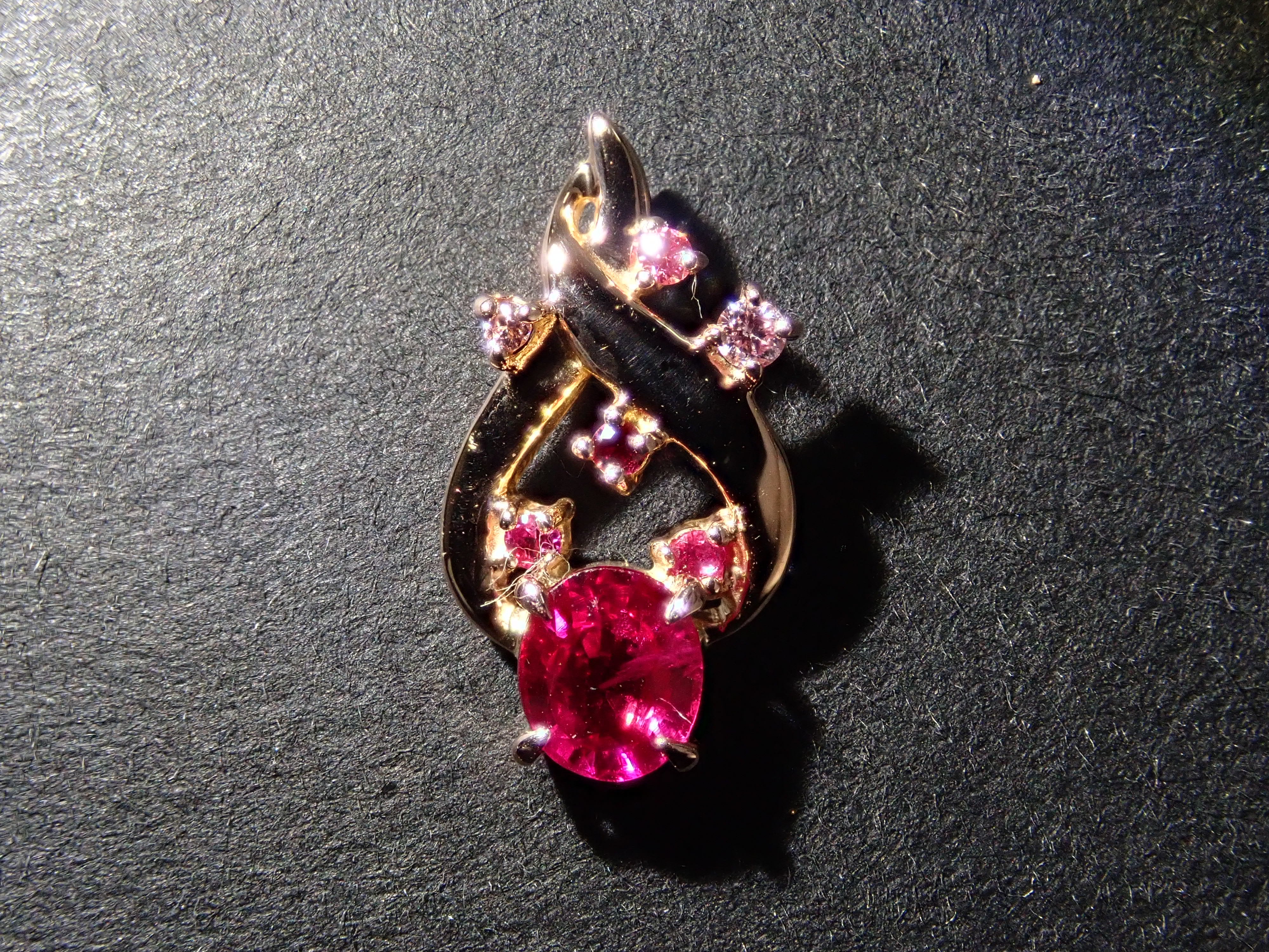 K18PG ピジョンブラッドルビー 0.4ct ペンダントトップ