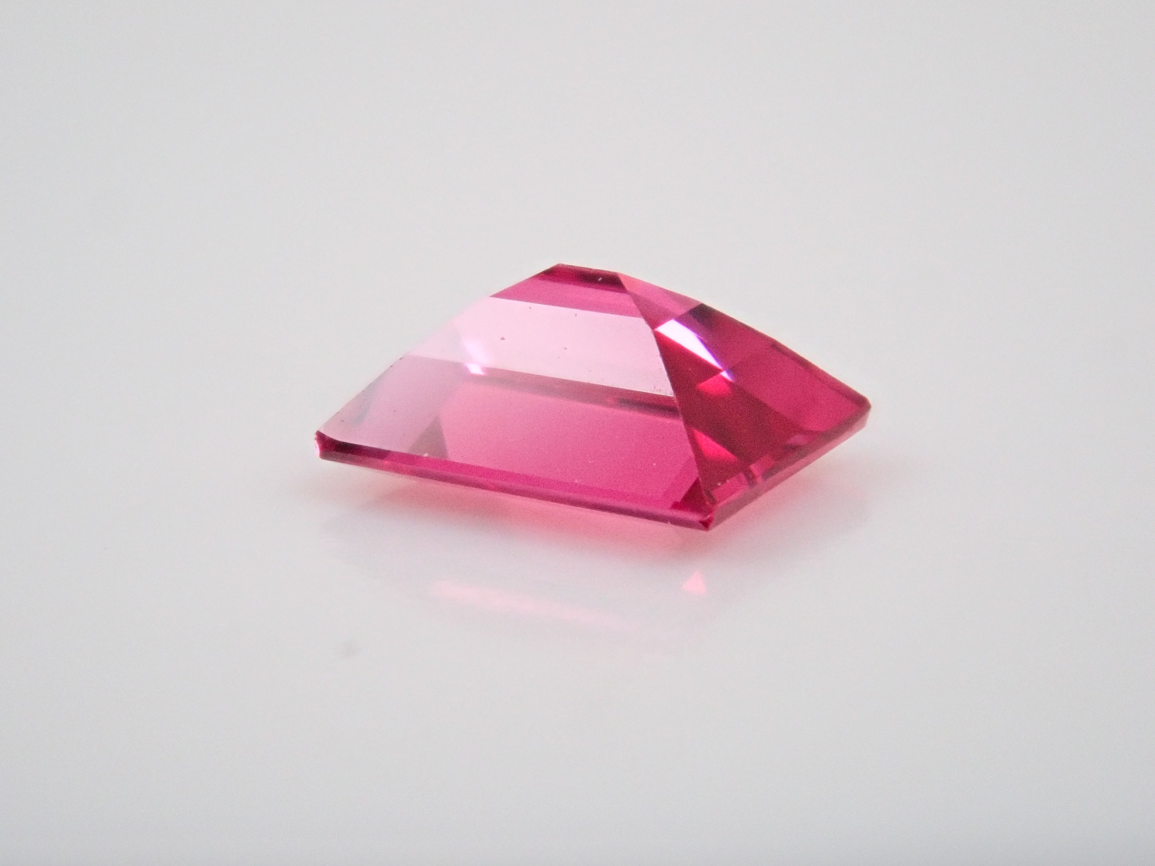 ビルマ産レッドスピネル 0.236ctルース