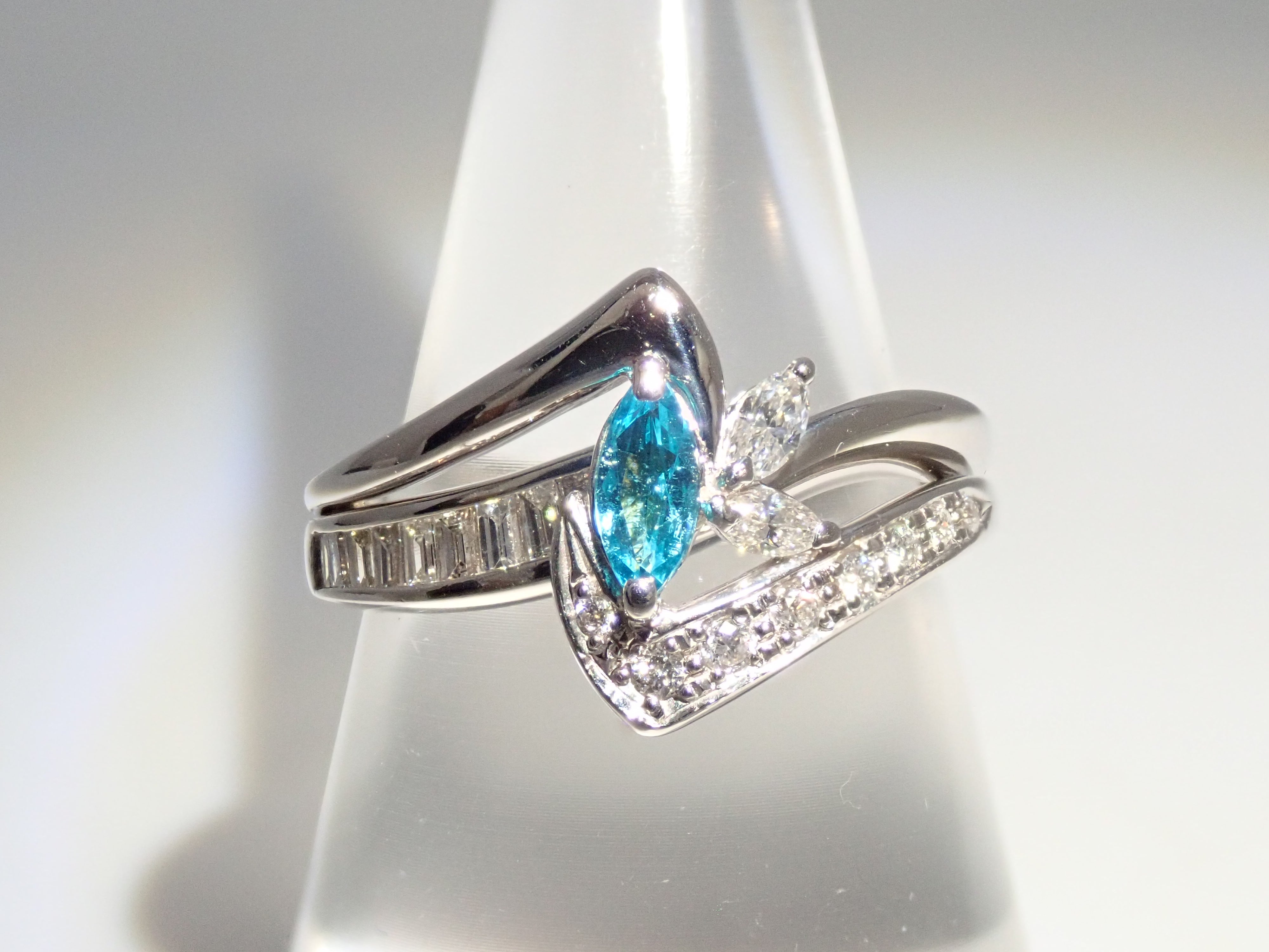 【抽選販売0812_12】Pt900 ブラジル産パライバトルマリン 0.175ct ・ダイヤモンド0.185リング（CuO:1.4%、MnO:0.2%）
