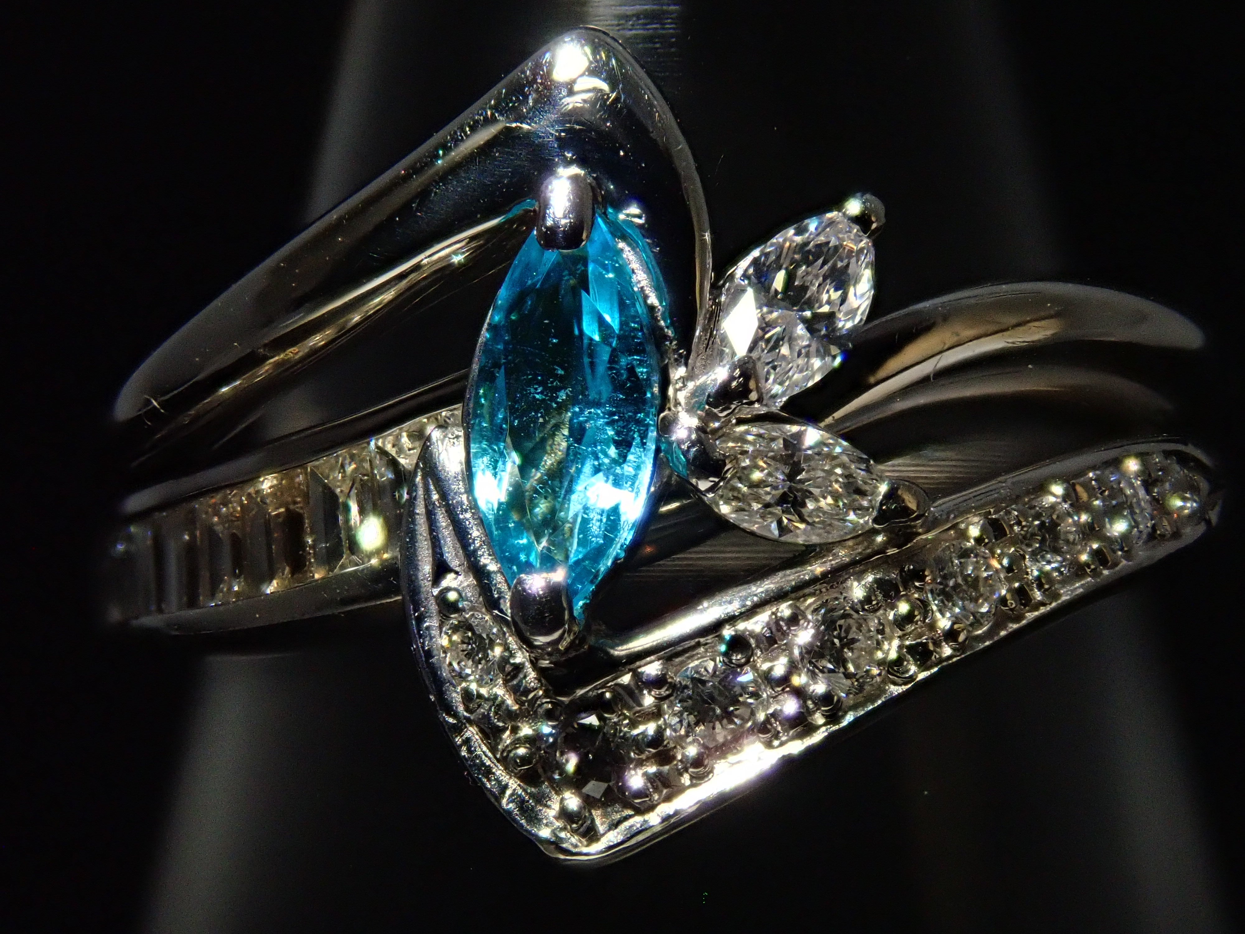 【抽選販売0812_12】Pt900 ブラジル産パライバトルマリン 0.175ct ・ダイヤモンド0.185リング（CuO:1.4%、MnO:0.2%）