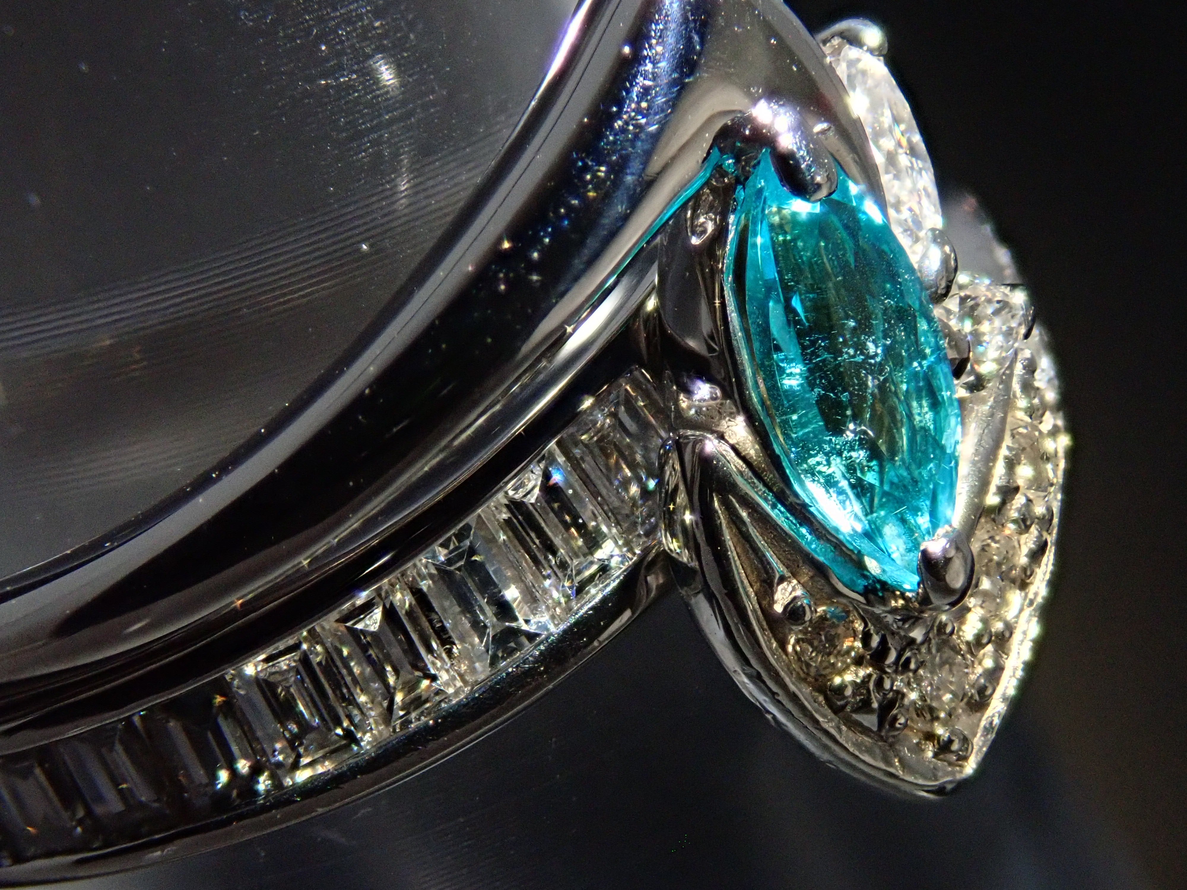 【抽選販売0812_12】Pt900 ブラジル産パライバトルマリン 0.175ct ・ダイヤモンド0.185リング（CuO:1.4%、MnO:0.2%）