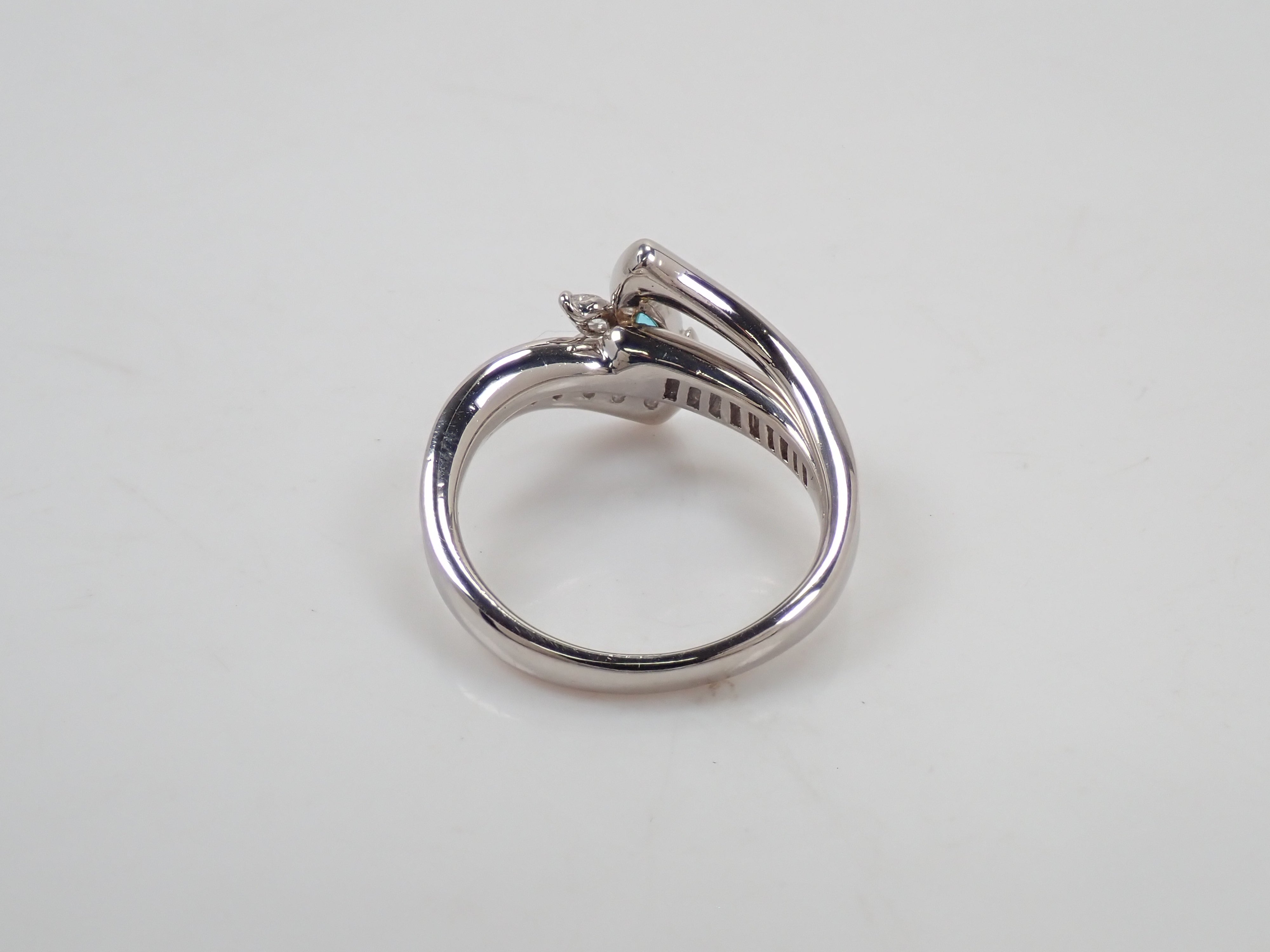 【抽選販売0812_12】Pt900 ブラジル産パライバトルマリン 0.175ct ・ダイヤモンド0.185リング（CuO:1.4%、MnO:0.2%）