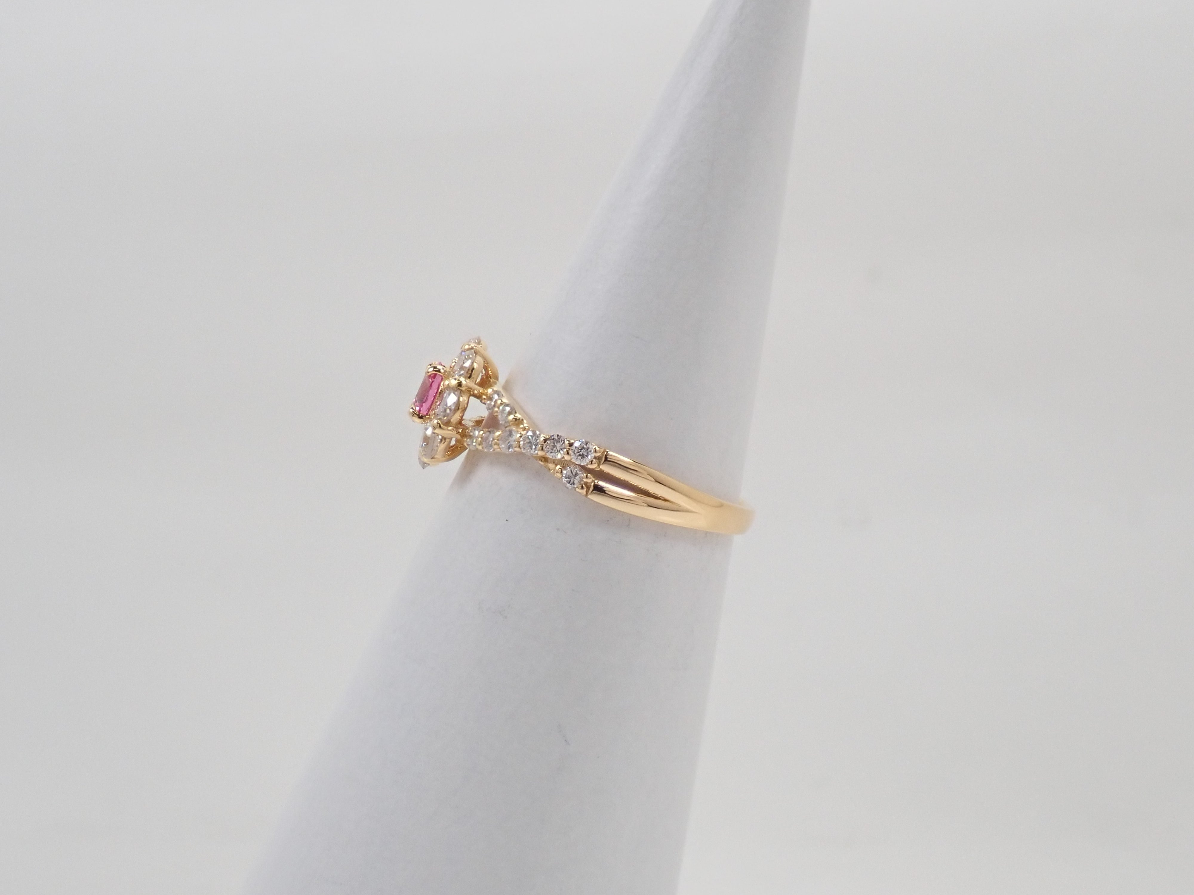 【抽選販売0812_10】K18 マダガスカル産パパラチアサファイア 0.278ct・ダイヤモンド0.67ctリング DGL鑑