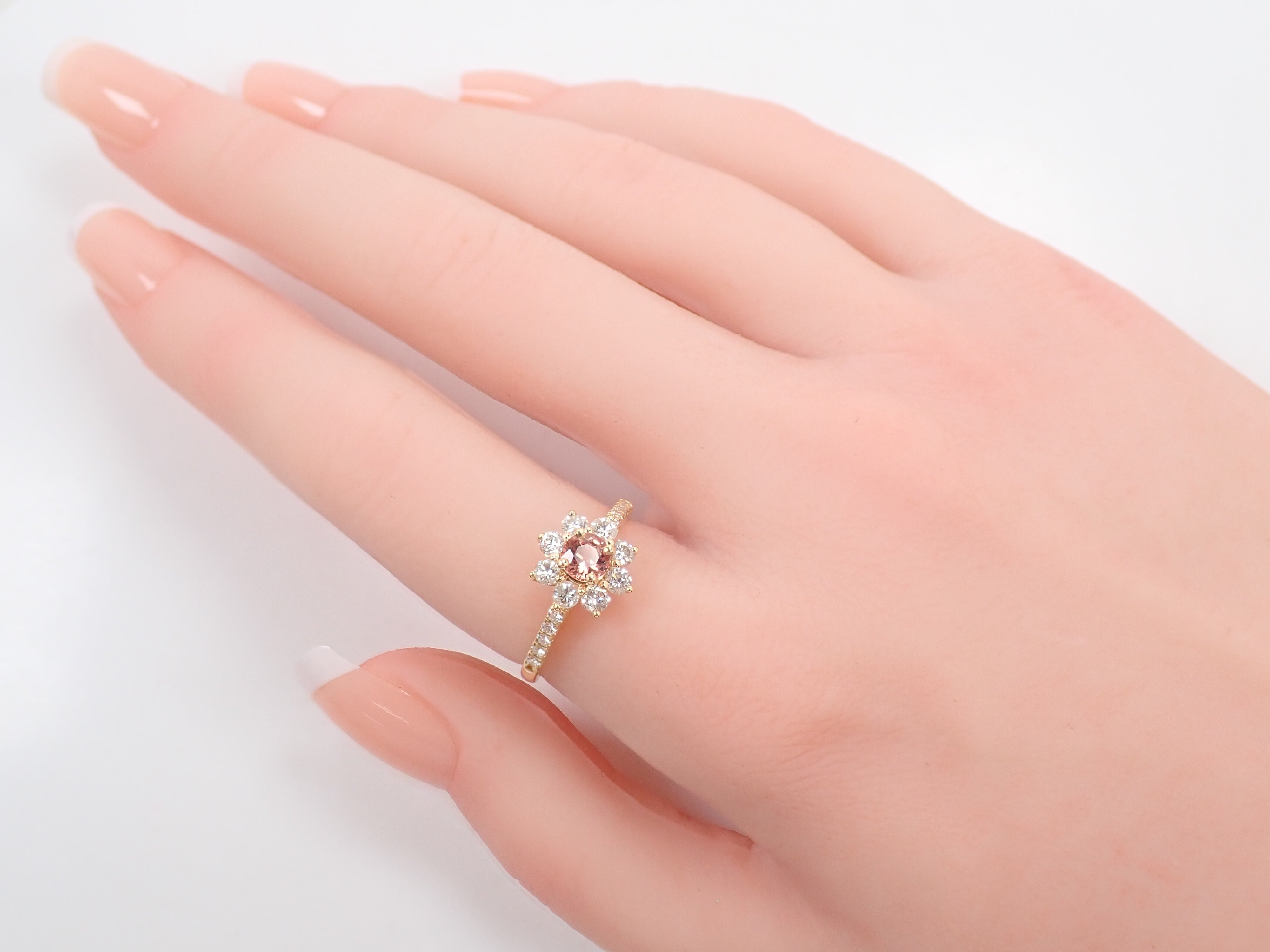 【抽選販売0812_11】K18 マダガスカル産パパラチアサファイア 0.412ct・ダイヤモンド0.57ctリング