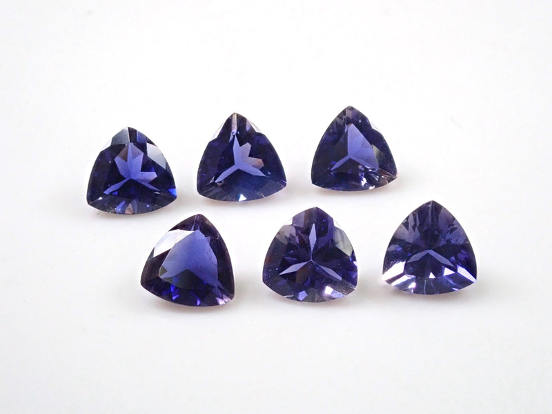 Brazilian iolite 1 stone loose (trilliant cut, 6mm)《Multiple purchase discount available》