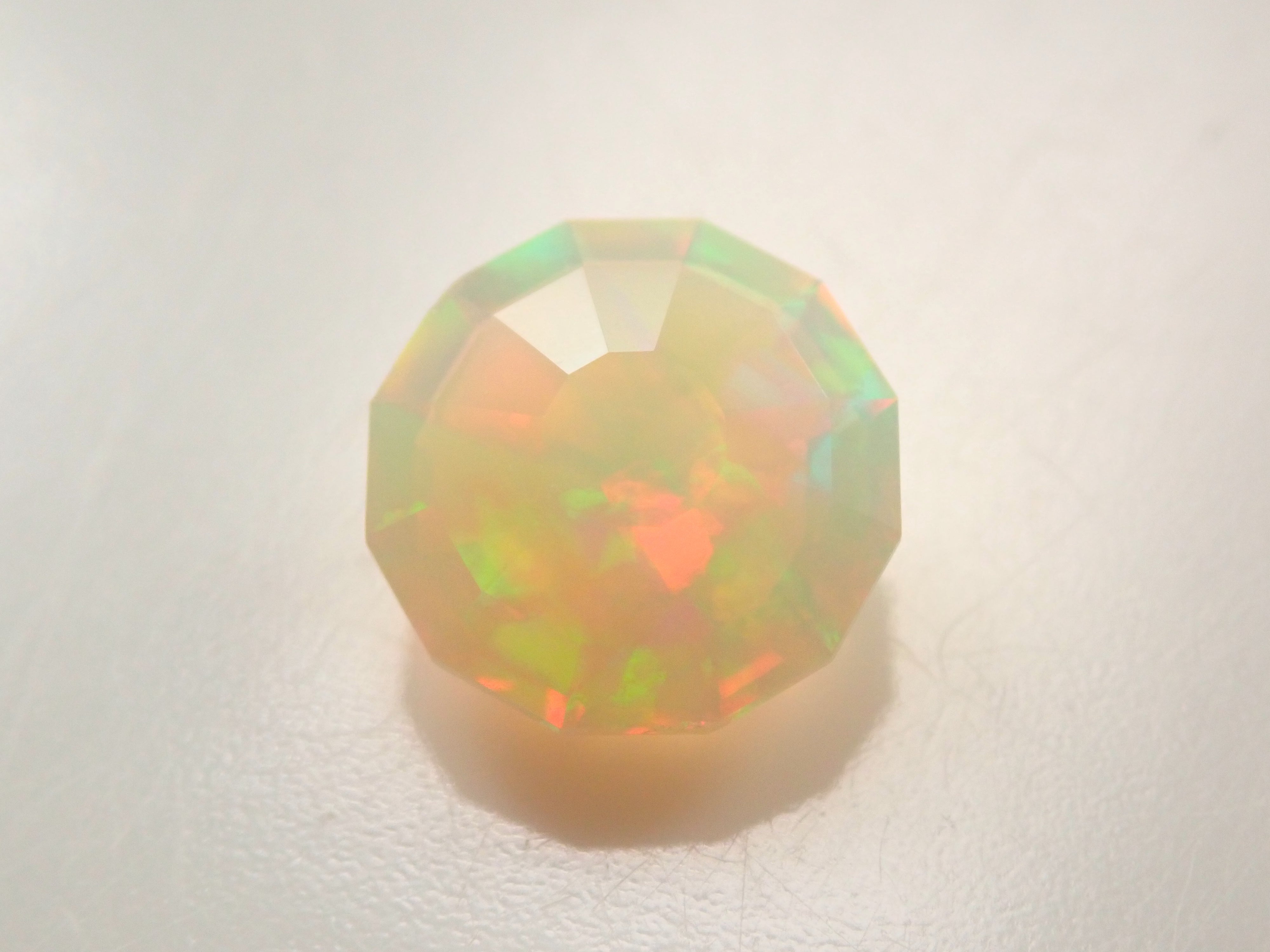【9/12 22時販売】エチオピア産オパール 6.6mm/0.635ctルース