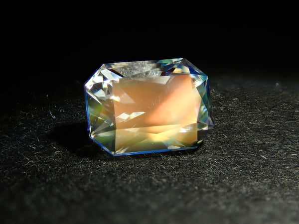 ラブラドライト　マダガスカル産 マダガスカル産 ラブラドライト ラフスタンド 【Madagascar