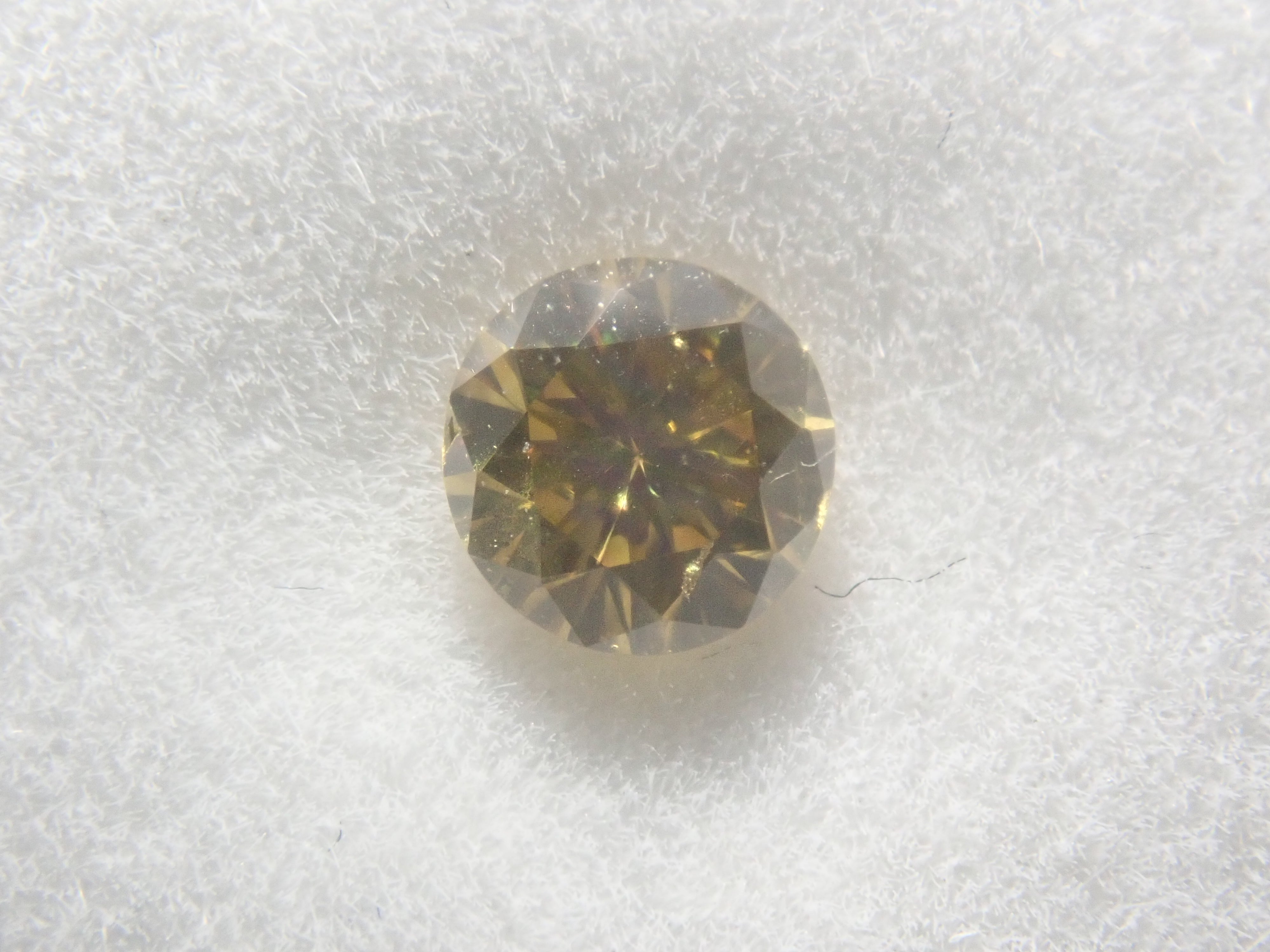 [On sale May 23rd at 10 PM] "Limited 9 Stones - Shinjuku Pop-Up Celebration" All stones with Central Gem Laboratory sorting (3.0-3.5mm, VS-SI clarity) "Multiple purchase discount available"
