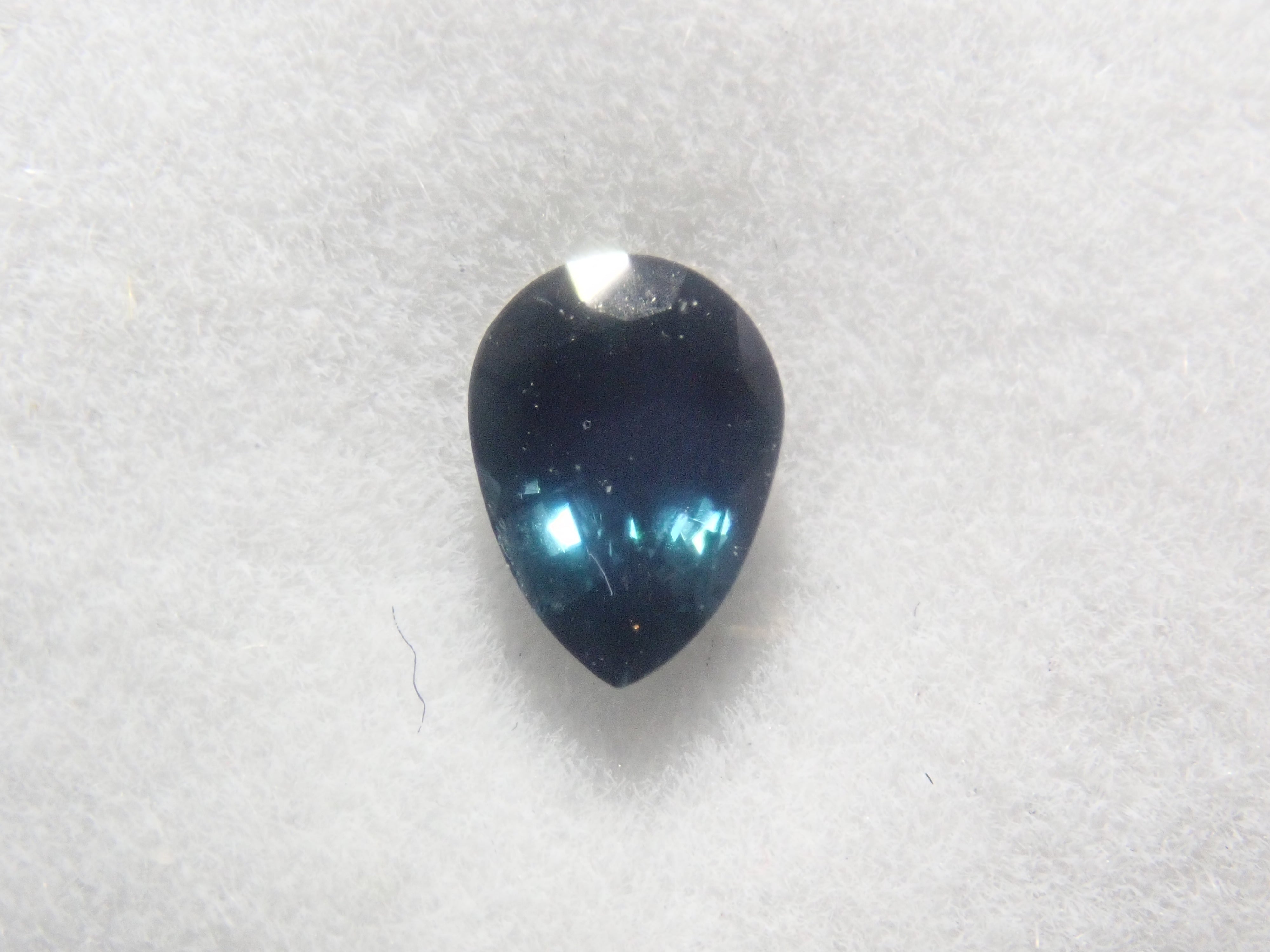 [6/ 10 PM JST Release] 《Limited to 11 Stones》Bicolor Gemstone Gacha featuring Paraiba Tourmaline and Euclase 《Bulk Purchase Discount Available》