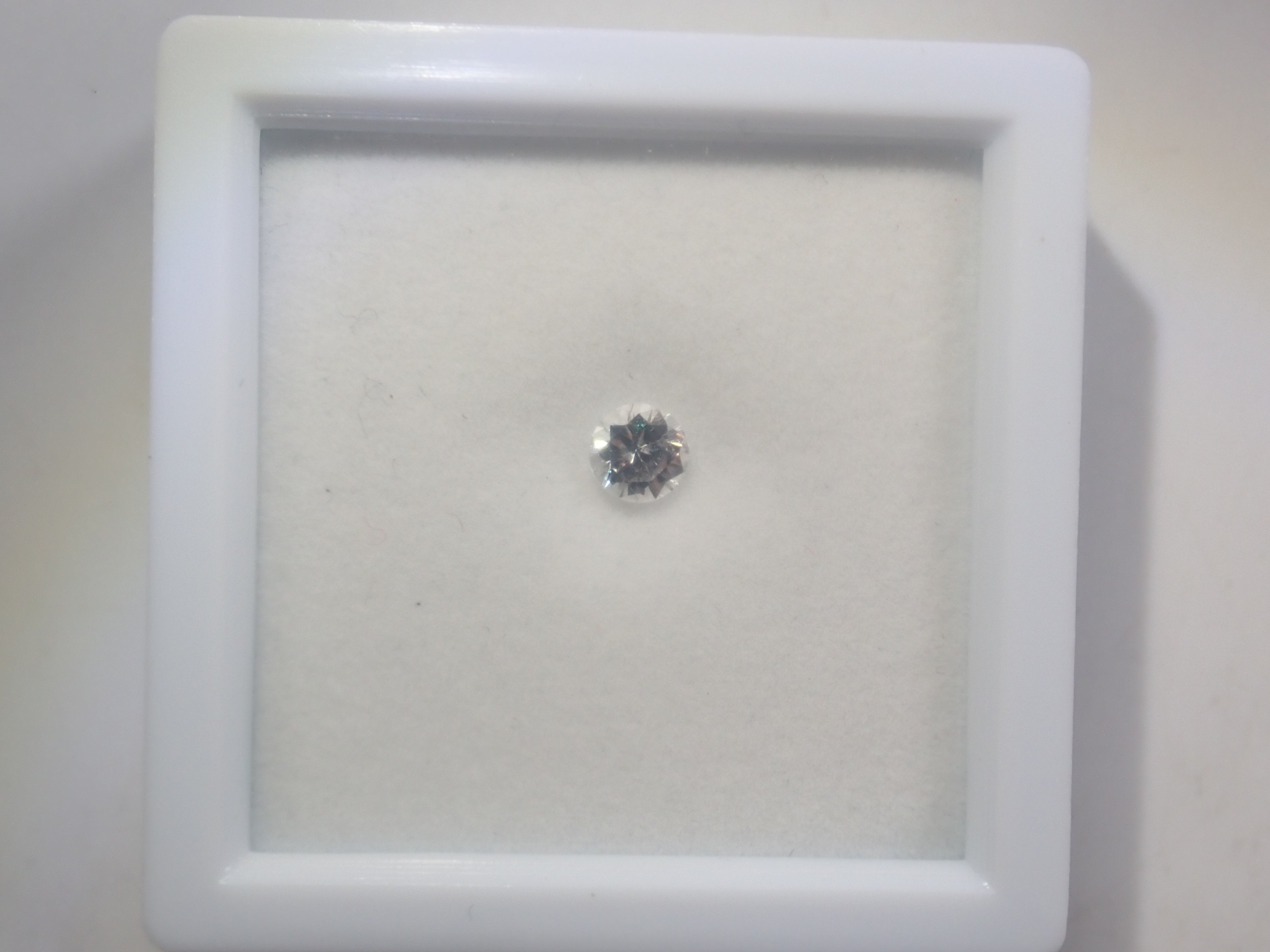 [6/ 10 PM JST Release] 《Limited to 11 Stones》Bicolor Gemstone Gacha featuring Paraiba Tourmaline and Euclase 《Bulk Purchase Discount Available》