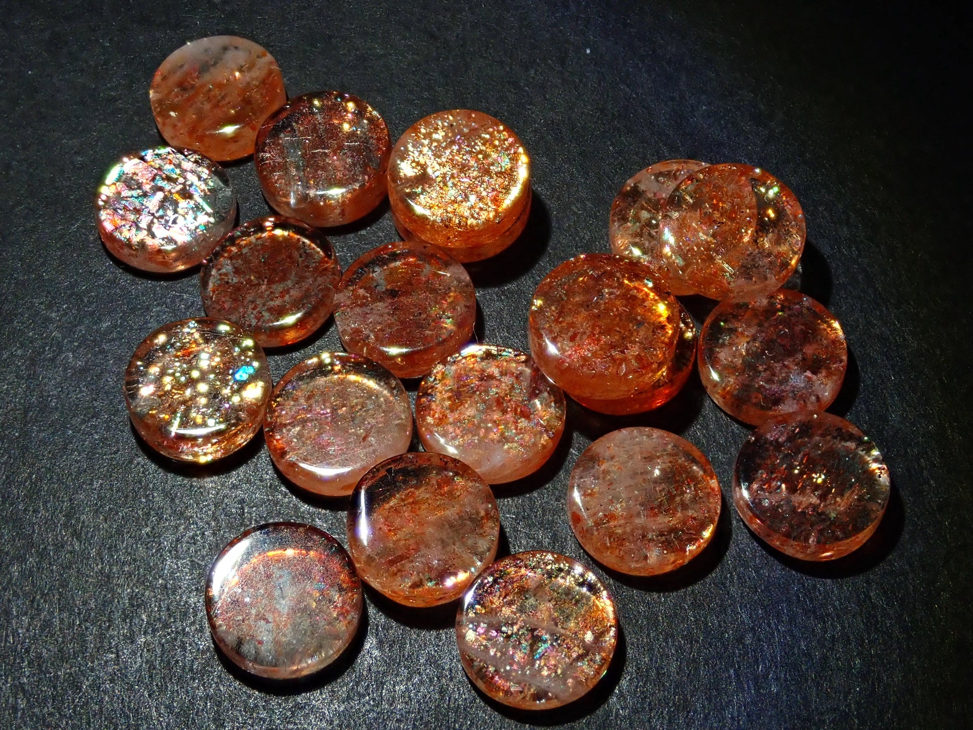 坦尚尼亞幻彩日光石1石散裝（6毫米）《多買有優惠》