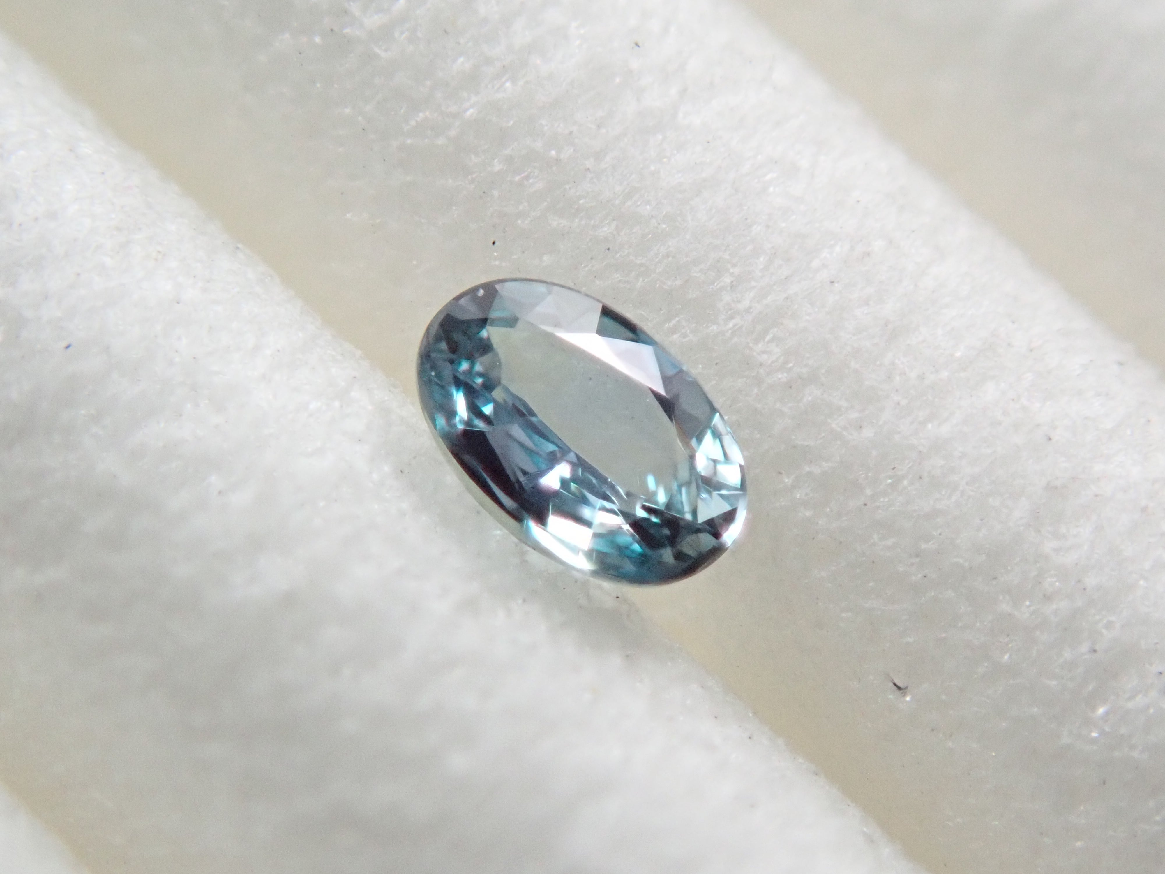 【12544974掲載】ブラジル産アレキサンドライト 0.058ctルース