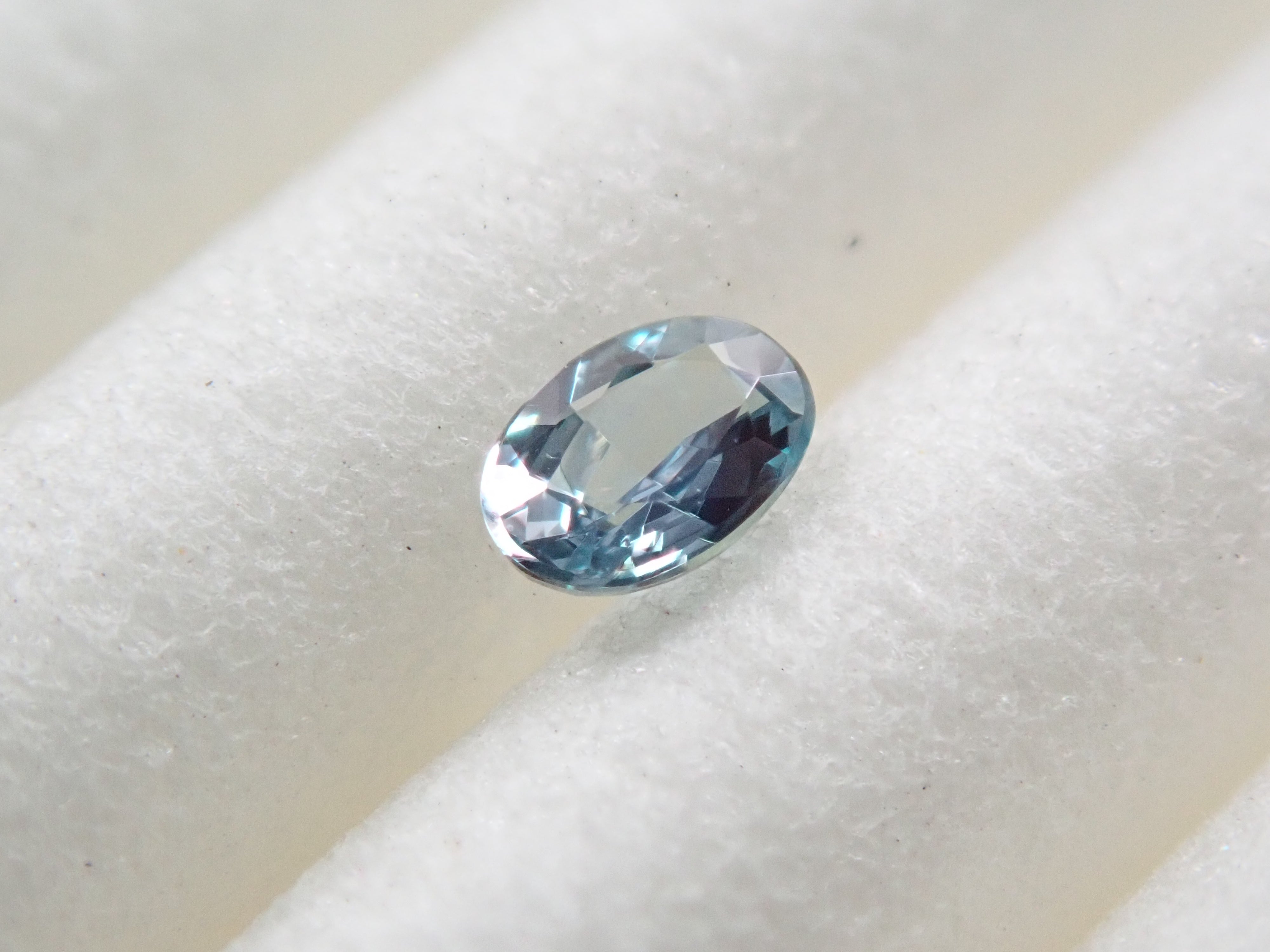 【12544974掲載】ブラジル産アレキサンドライト 0.058ctルース