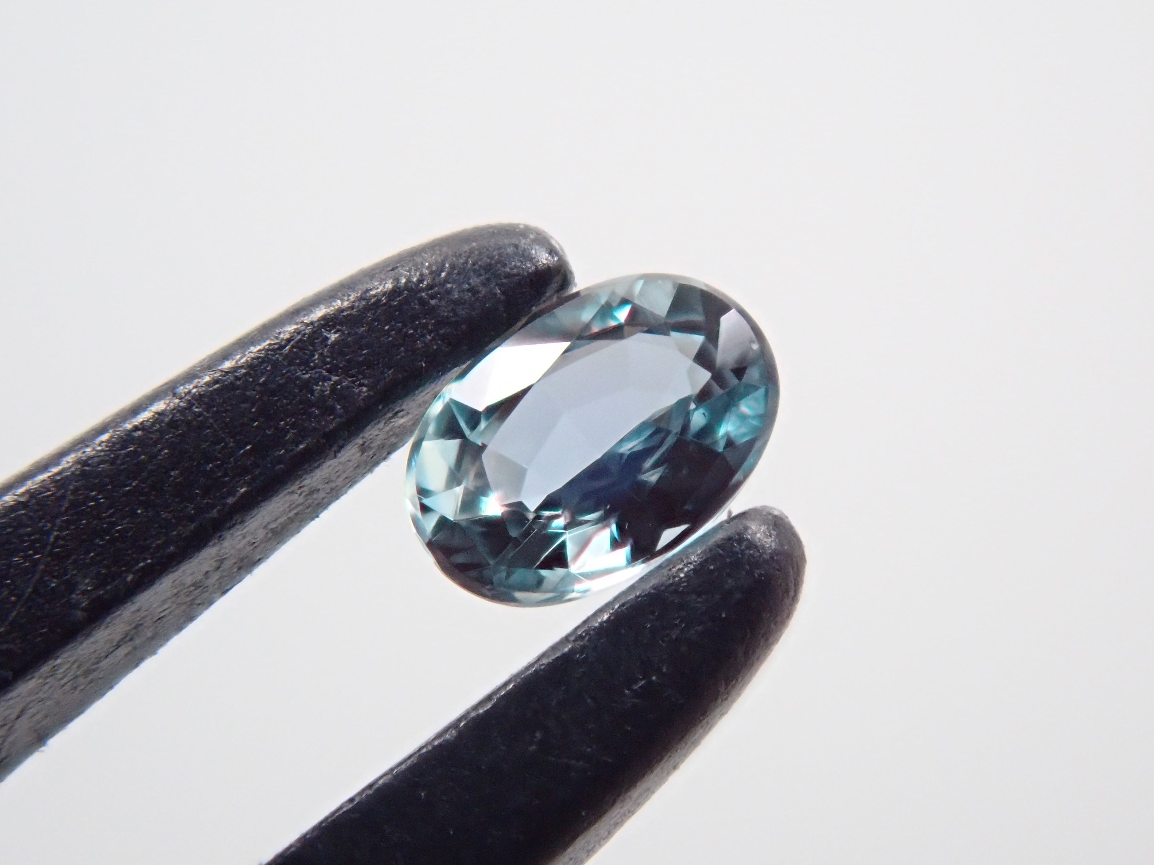 【12544974掲載】ブラジル産アレキサンドライト 0.058ctルース