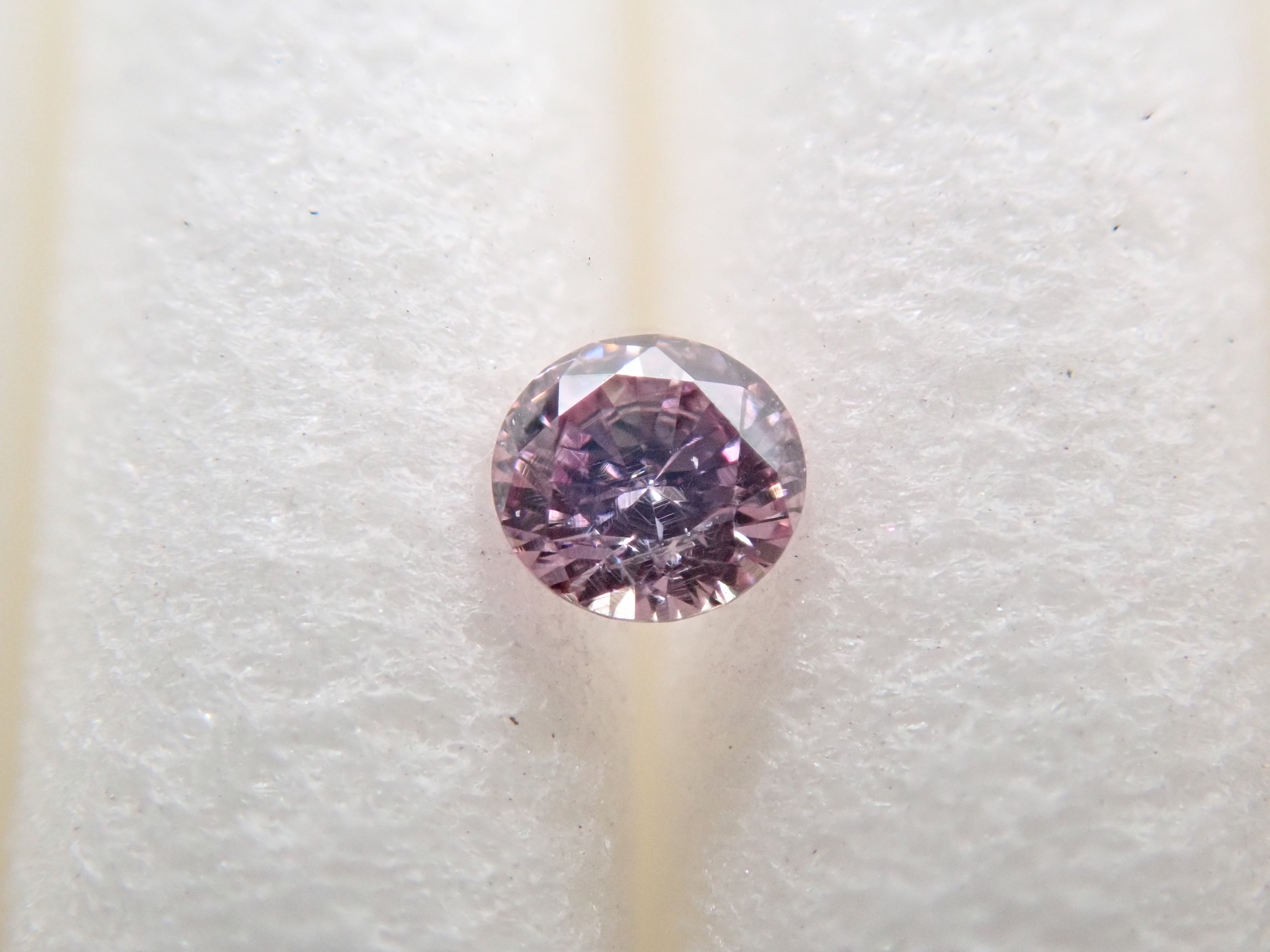 ピンクダイヤモンド 0.034ctルース(FANCY PURPLE PINK, I-1)