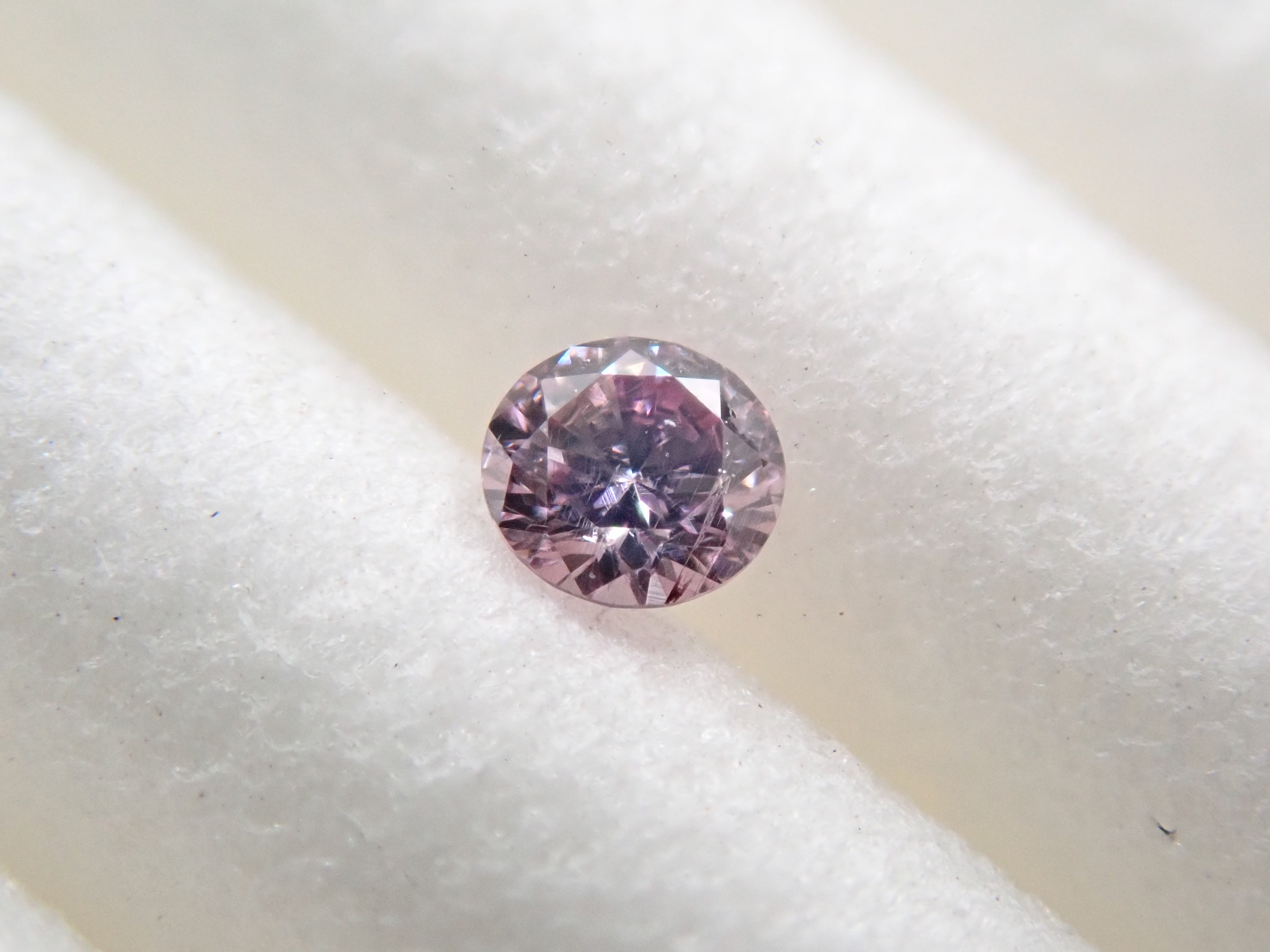 ピンクダイヤモンド 0.034ctルース(FANCY PURPLE PINK, I-1)