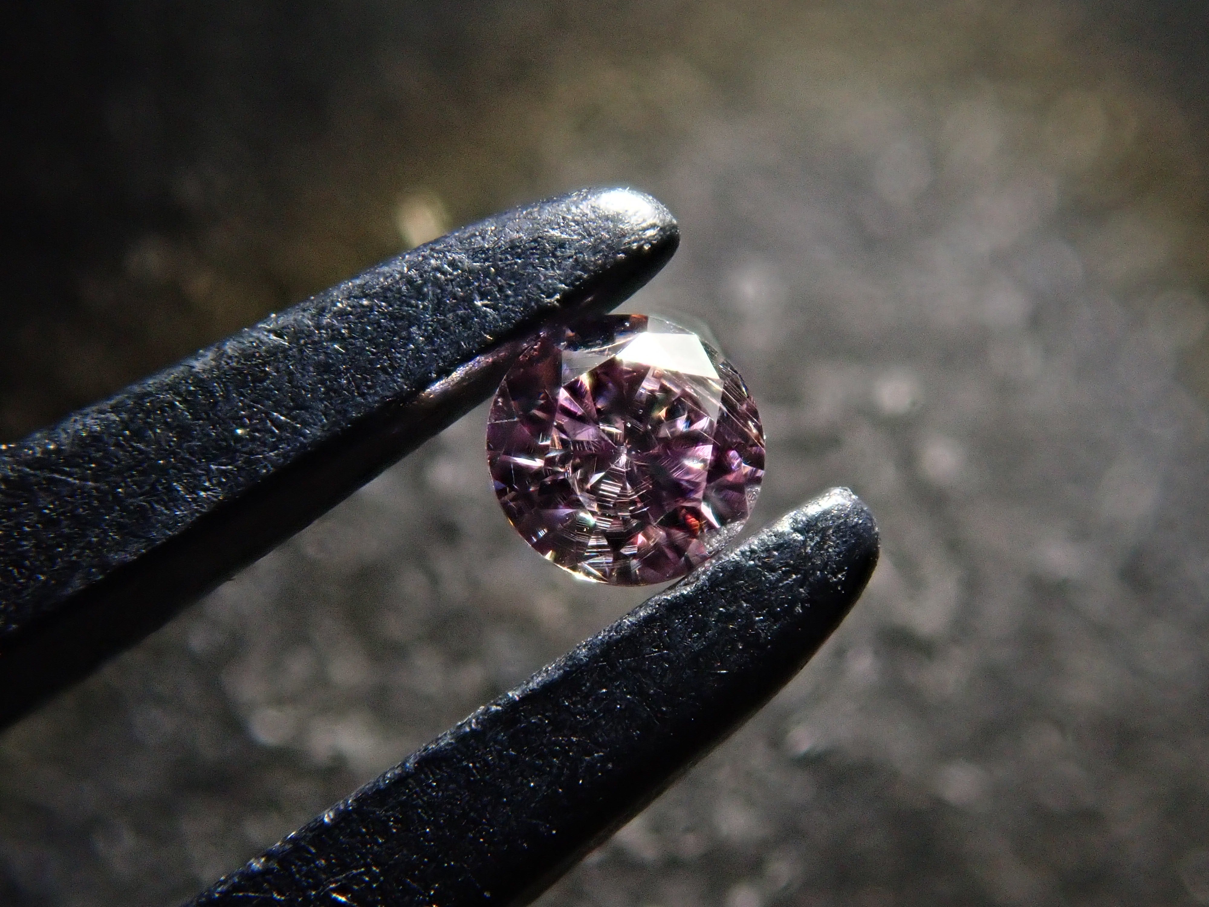 ピンクダイヤモンド 0.034ctルース(FANCY PURPLE PINK, I-1)