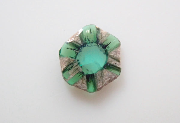 エメラルド コロンビア産トラピッチェエメラルド（逆トラピッチェ） 4.3mm