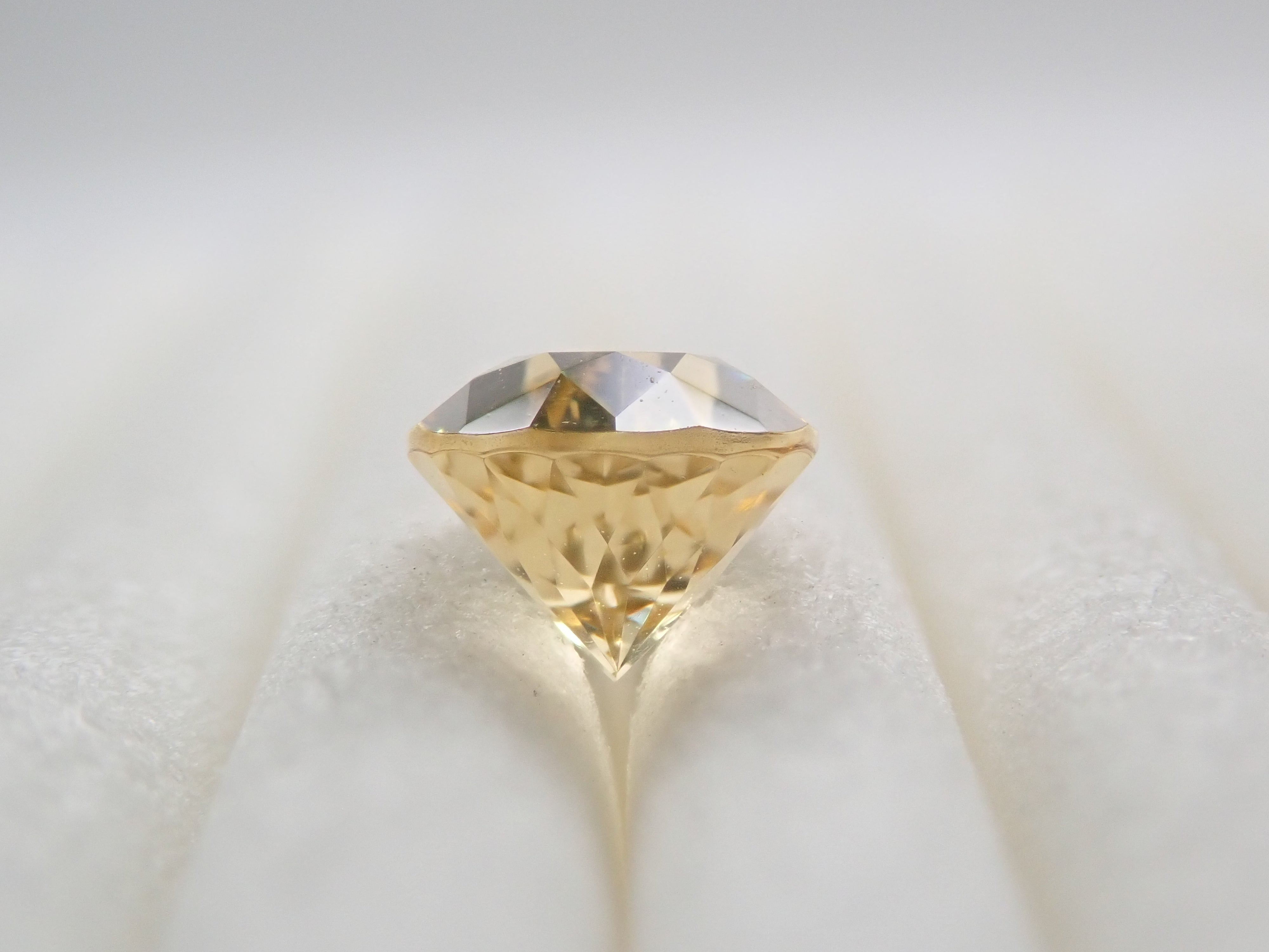 【11/22 22時販売】ブラジル産イエローベリル 0.696ctルース