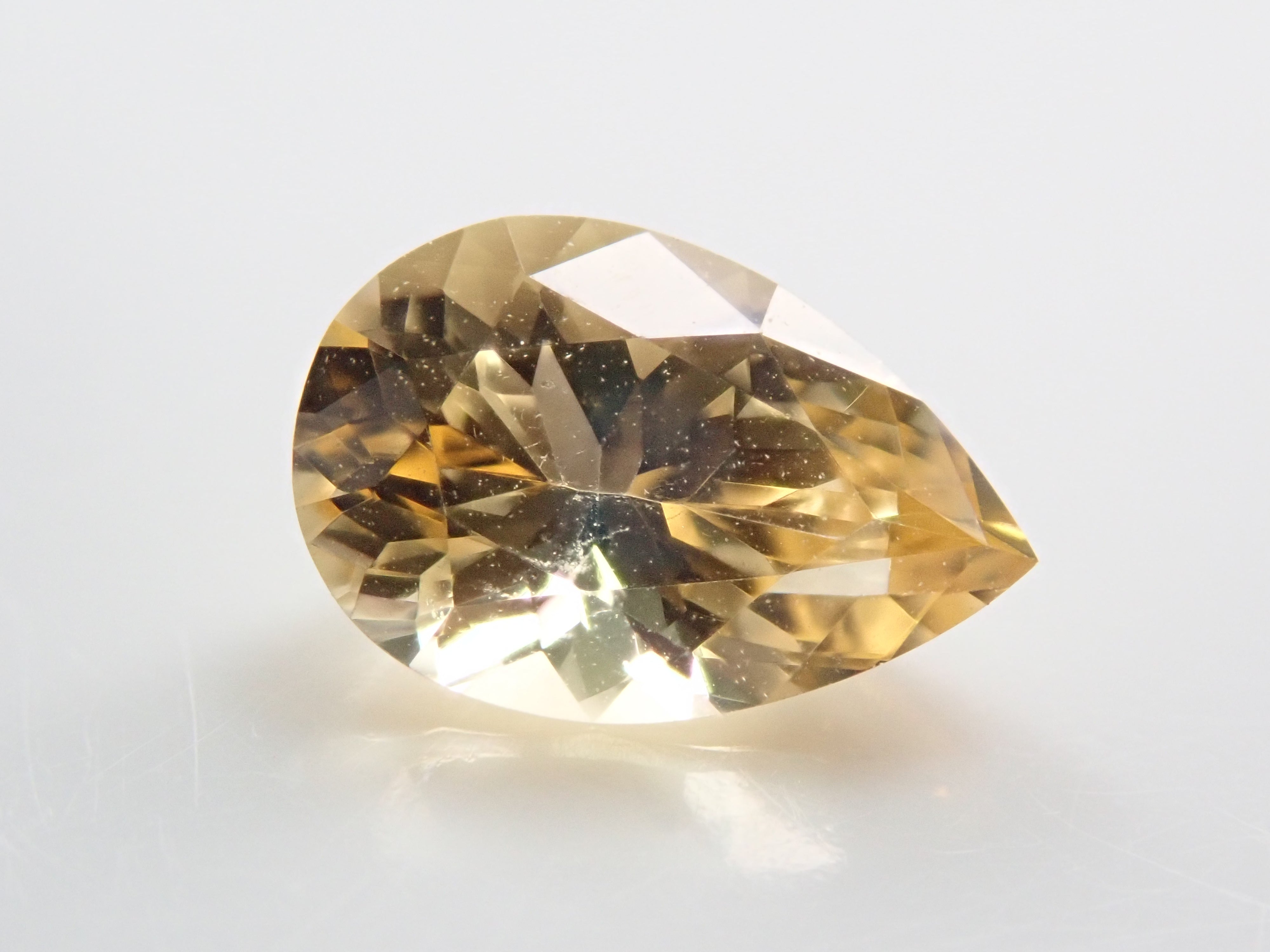 【11/22 22時販売】ブラジル産イエローベリル 0.696ctルース