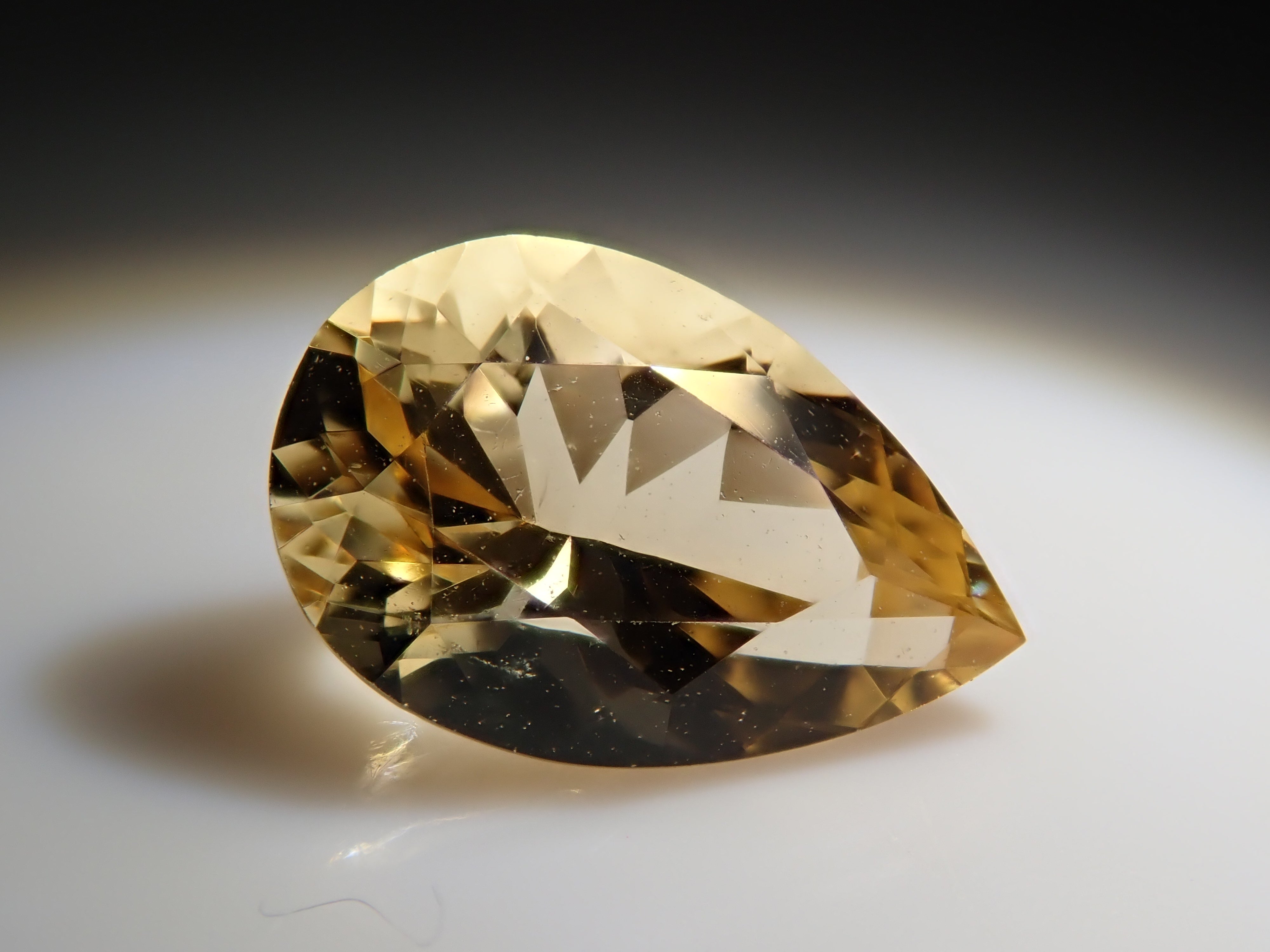 【11/22 22時販売】ブラジル産イエローベリル 0.696ctルース