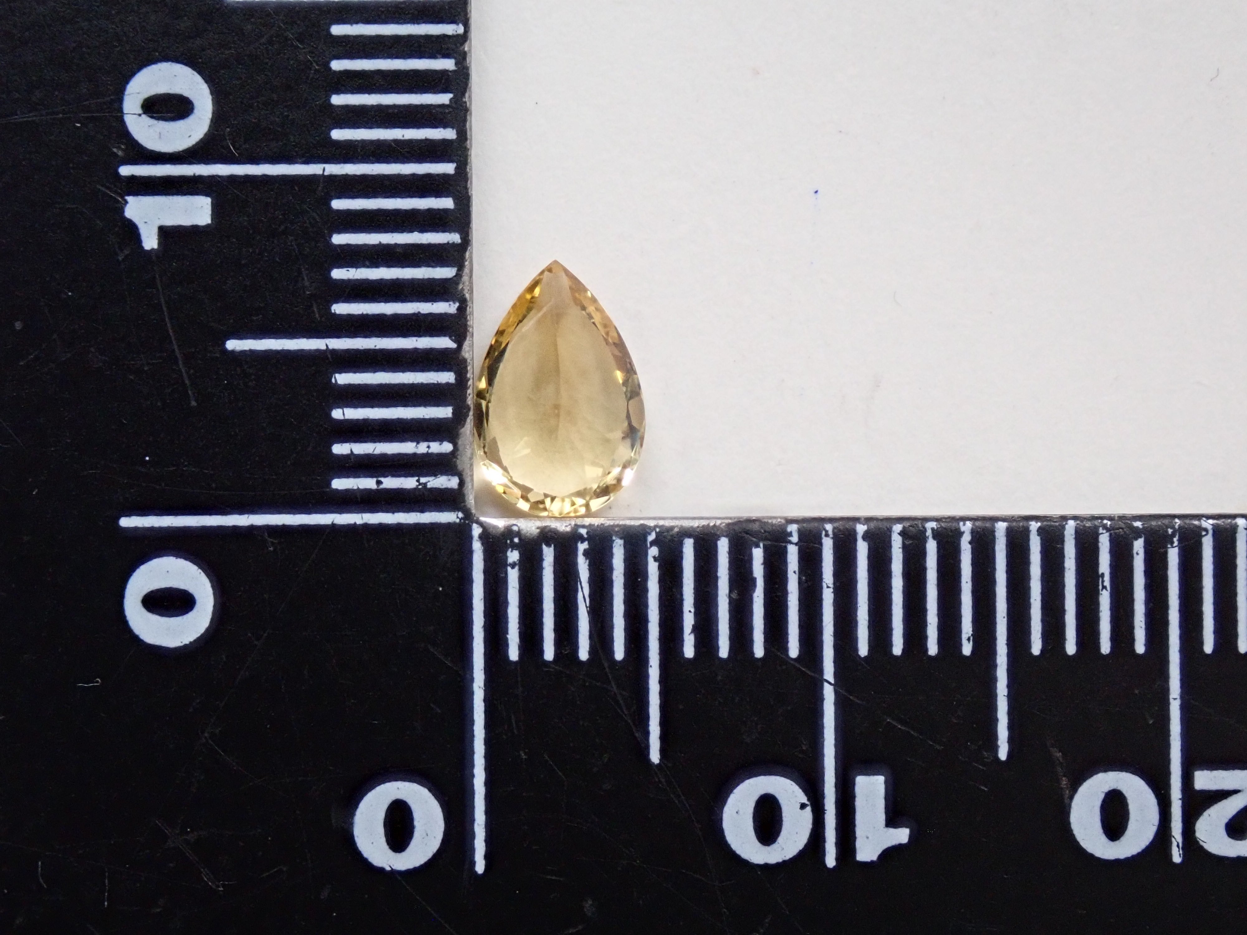 【11/22 22時販売】ブラジル産イエローベリル 0.696ctルース