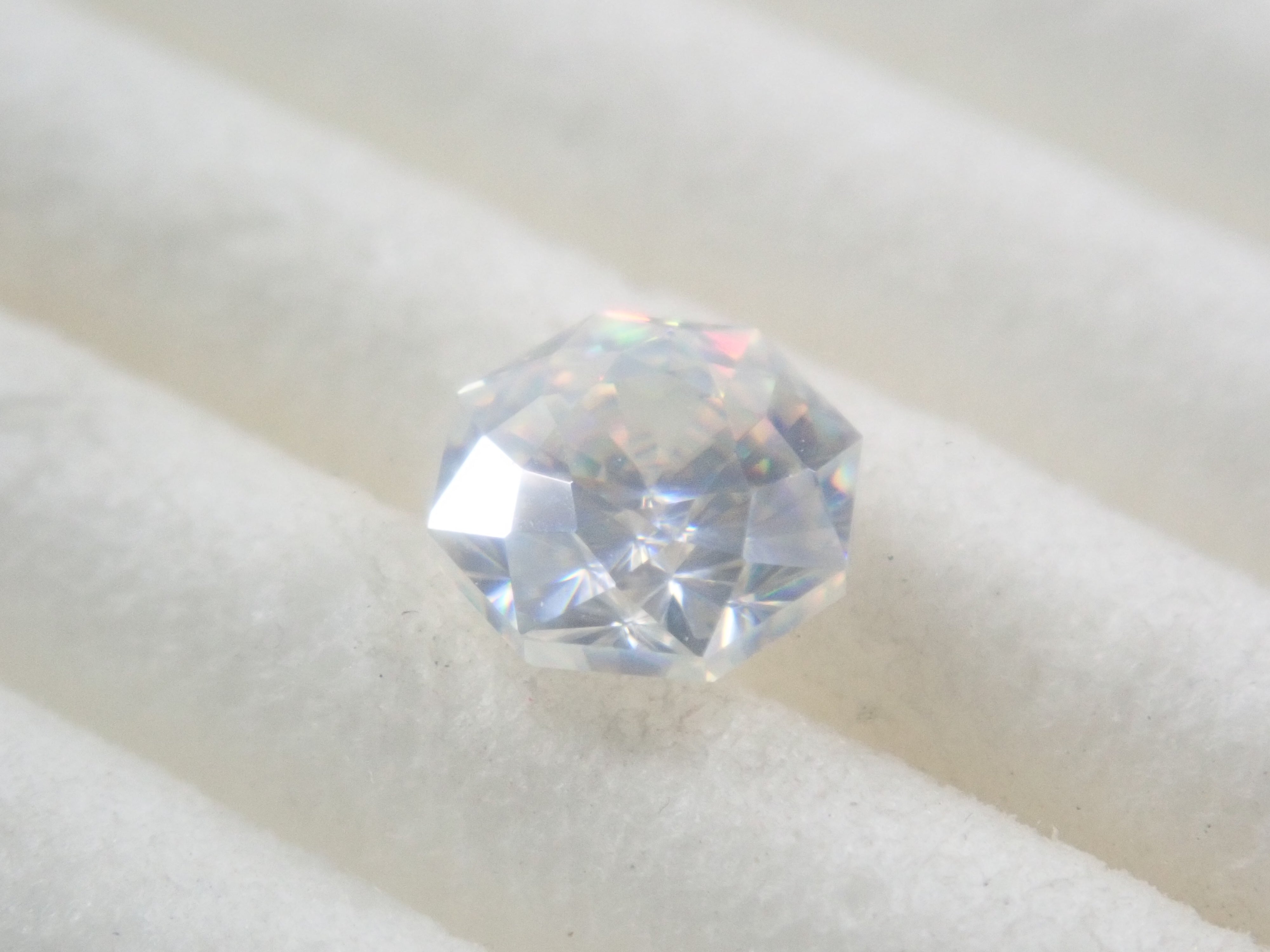 [Sale on August 27th at 10 PM] Synthetic Rutile 0.566ct Loose Stone