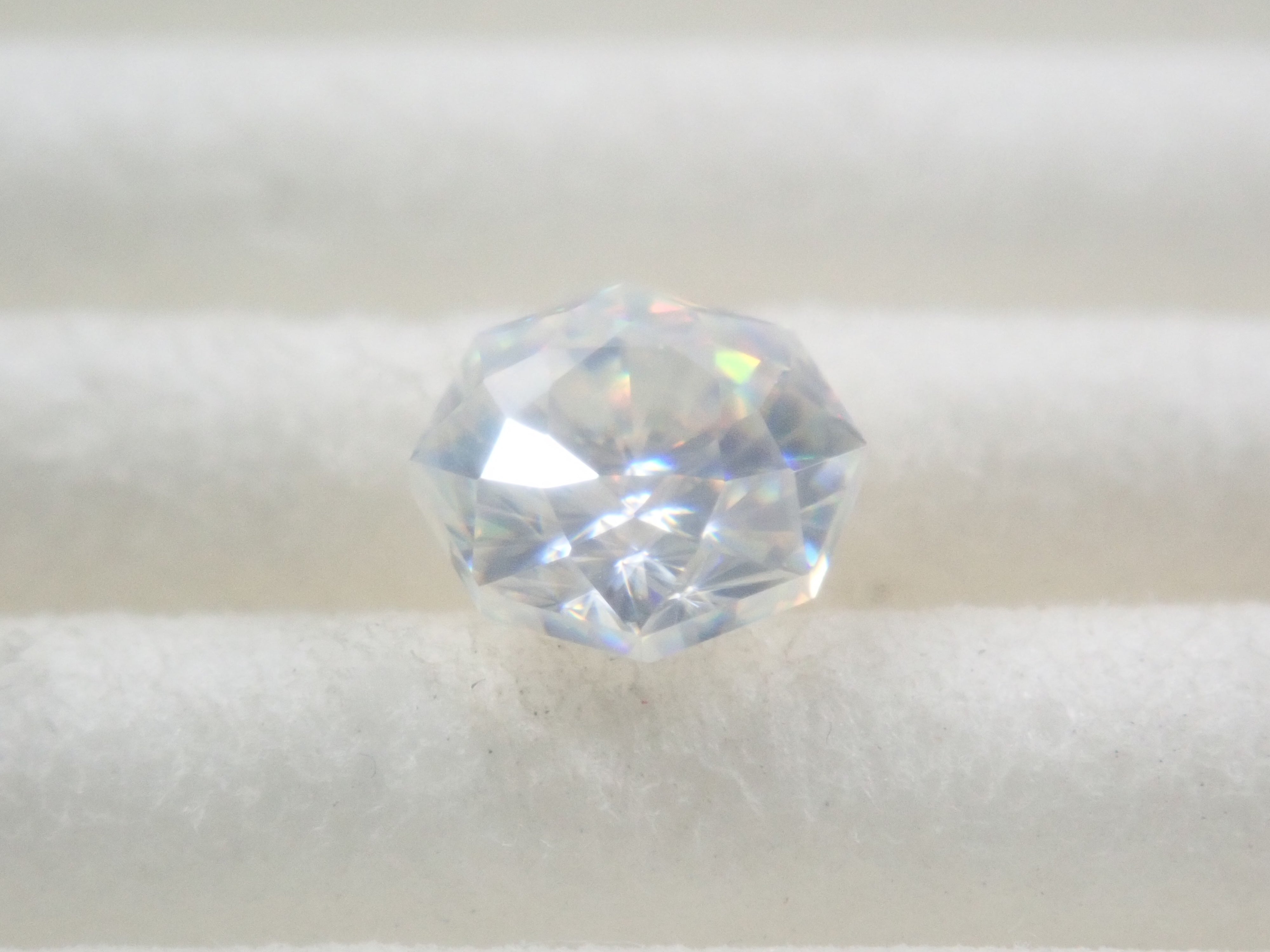 [Sale on August 27th at 10 PM] Synthetic Rutile 0.566ct Loose Stone