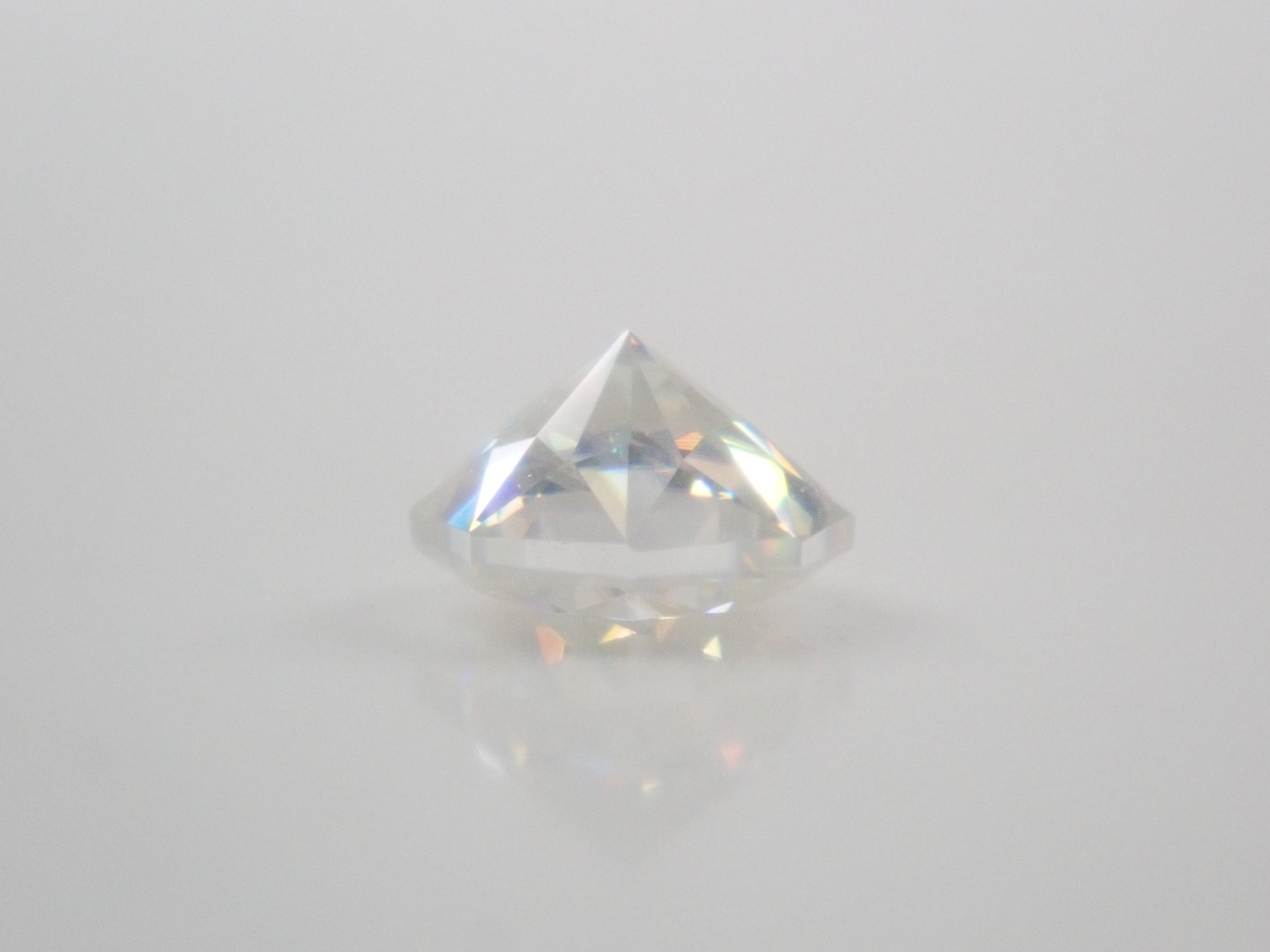 [Sale on August 27th at 10 PM] Synthetic Rutile 0.566ct Loose Stone