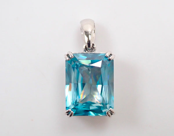 Pt950 ブルージルコン（ラタナキリブルー） 5.00ct ペンダントトップ