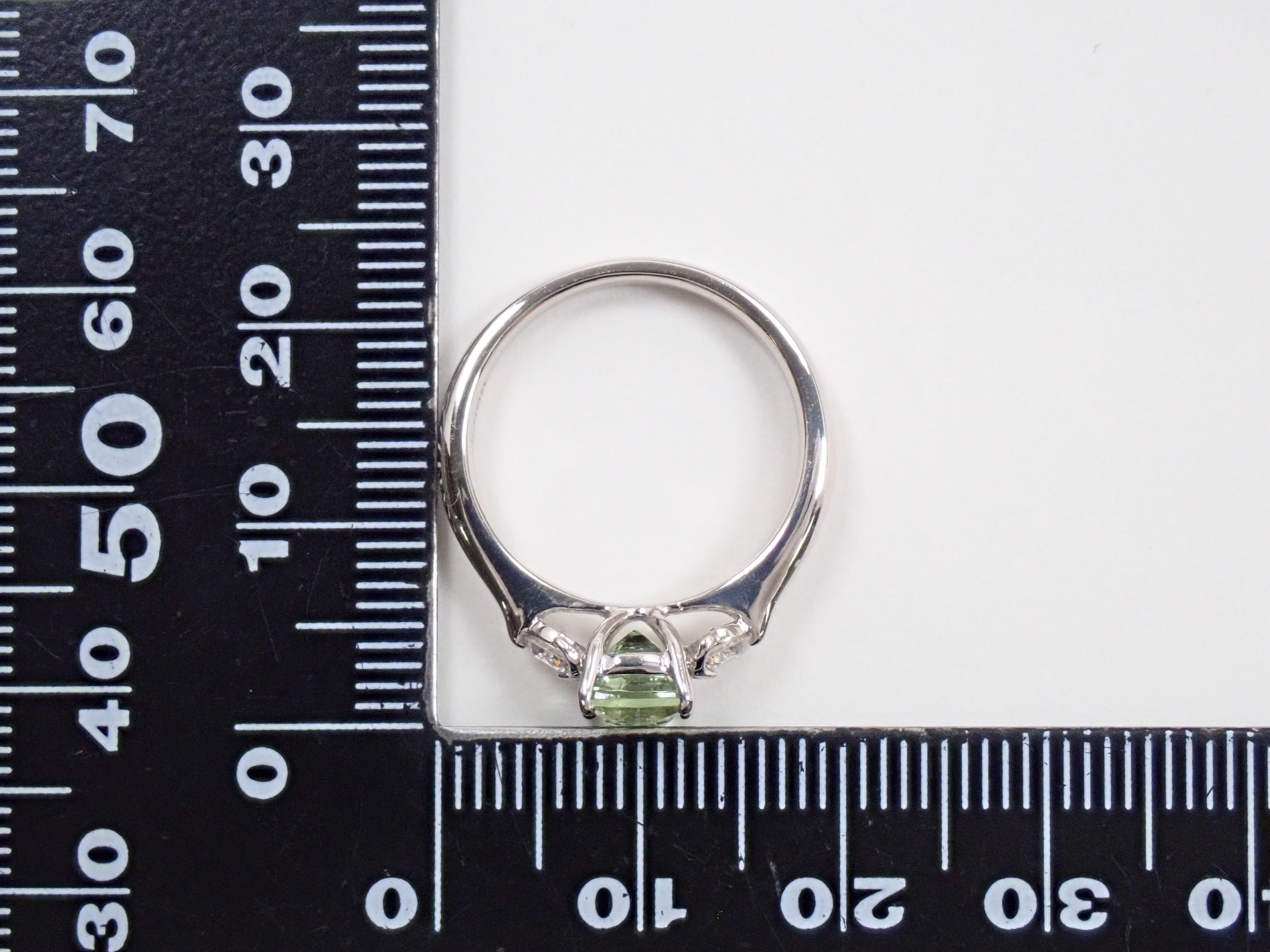 【22602712掲載】【カラフリ】Pt900 グロッシュラーガーネット 1.31ct ダイヤモンド0.24ctリング鑑別書