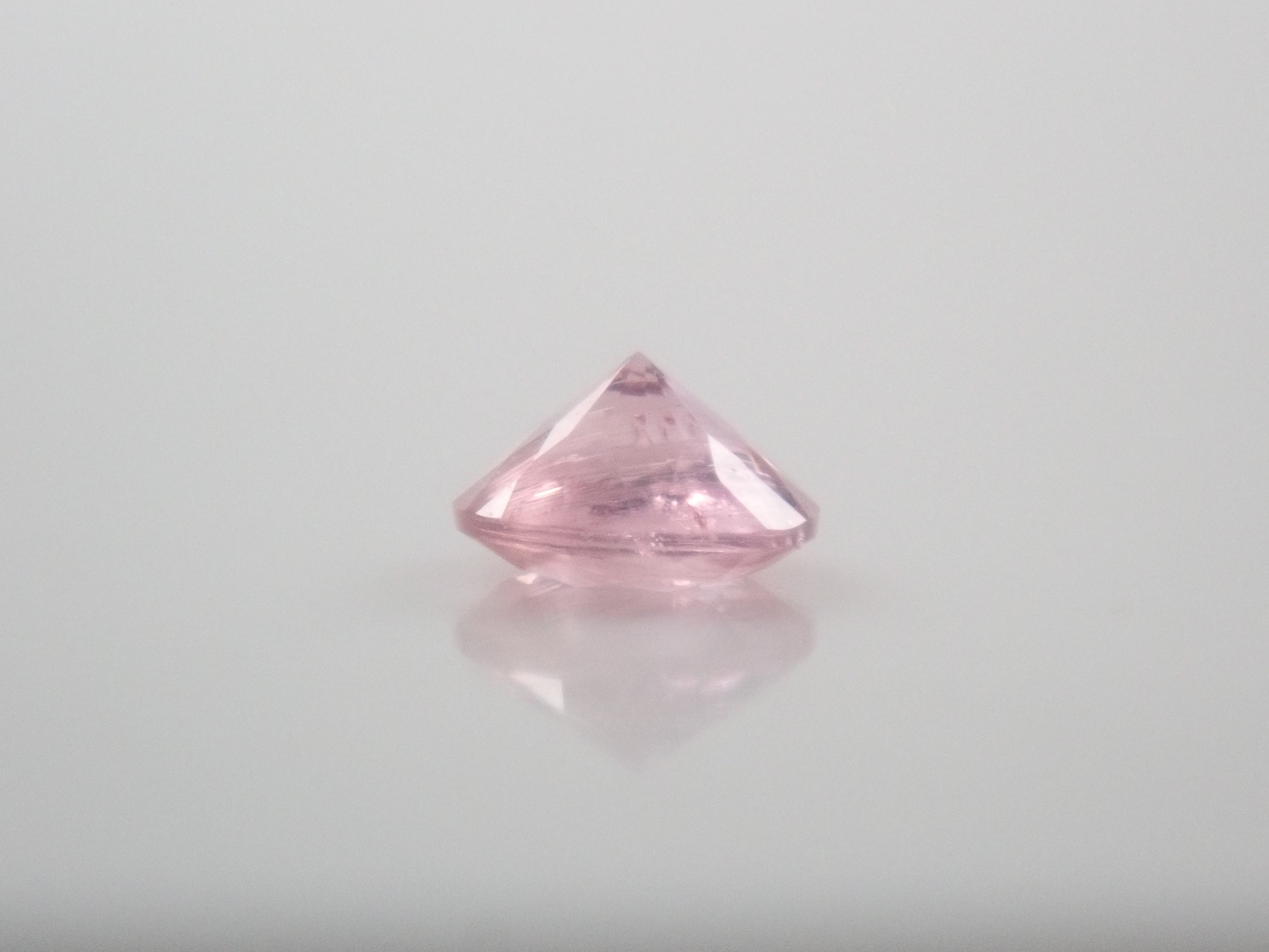 【8/25 22時販売】マダガスカル産ペツォッタイト 2.7mm/0.062ctルース