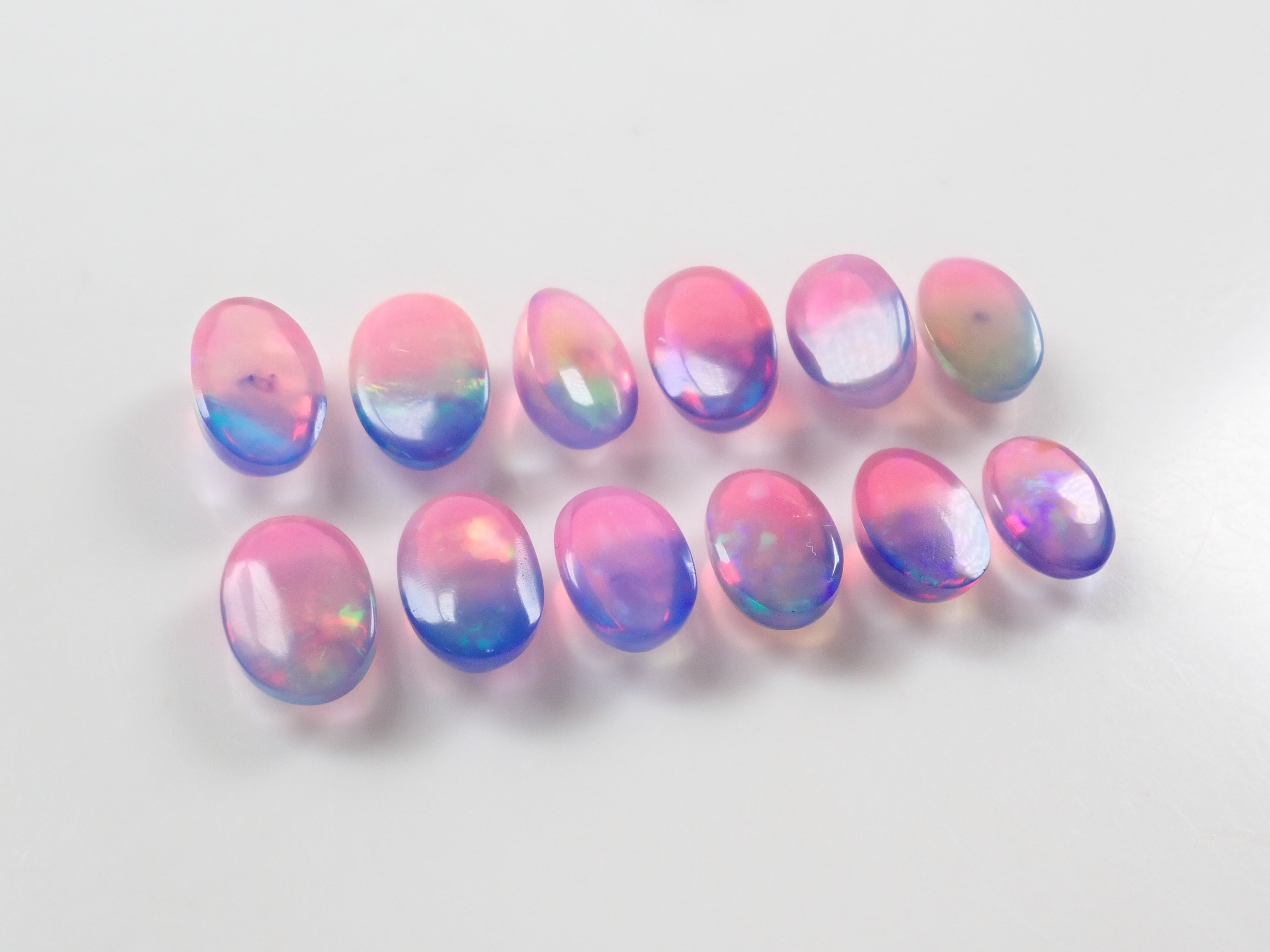 [On sale May 29th at 10 PM] "Checker x Sui" Koshu Kiseki Cut Mexican Fire Opal (usually 79,800 yen) Gacha with only 10 stones available. Win a Fire Opal (and receive one Contraluz!). [Multiple purchase discount available]