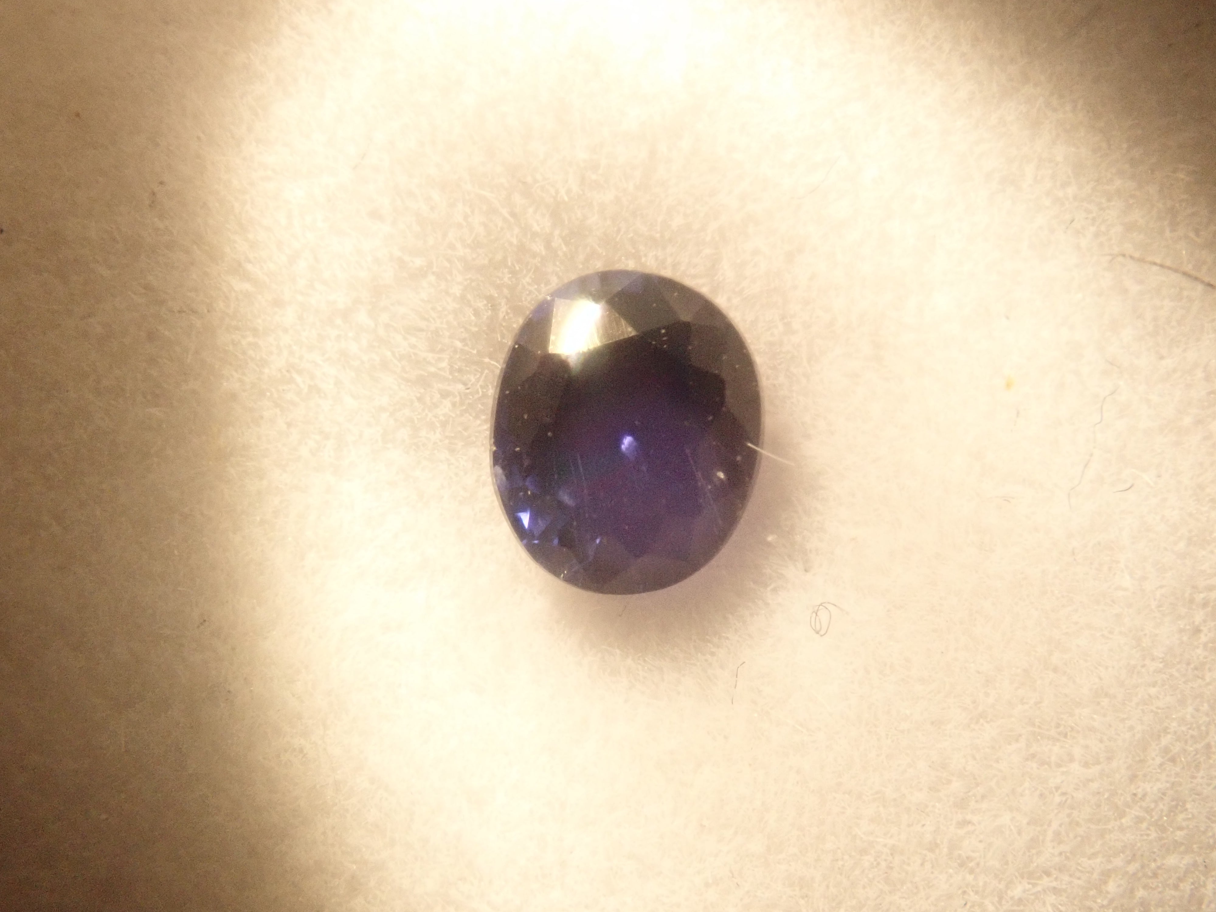 Limited to 10 stones: Madagascar pink sapphire (heart-shaped, including padparadscha color, approximately 3 x 2.3 mm) [Multiple purchase discounts available]