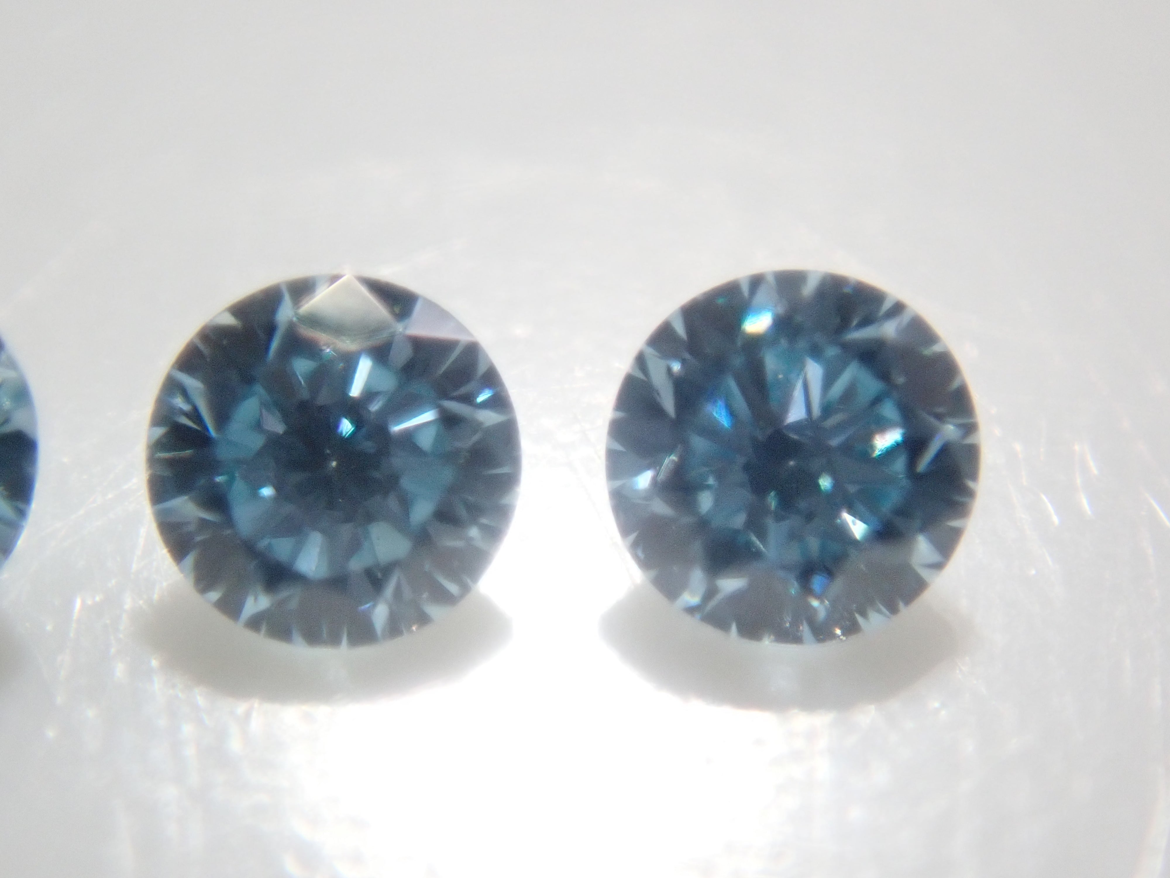 Limited to 10 stones: London Blue Diamond Gacha Loose Stone (including 3.6mm, VS-SI grade equivalent, treated) [Multiple purchase discounts available]