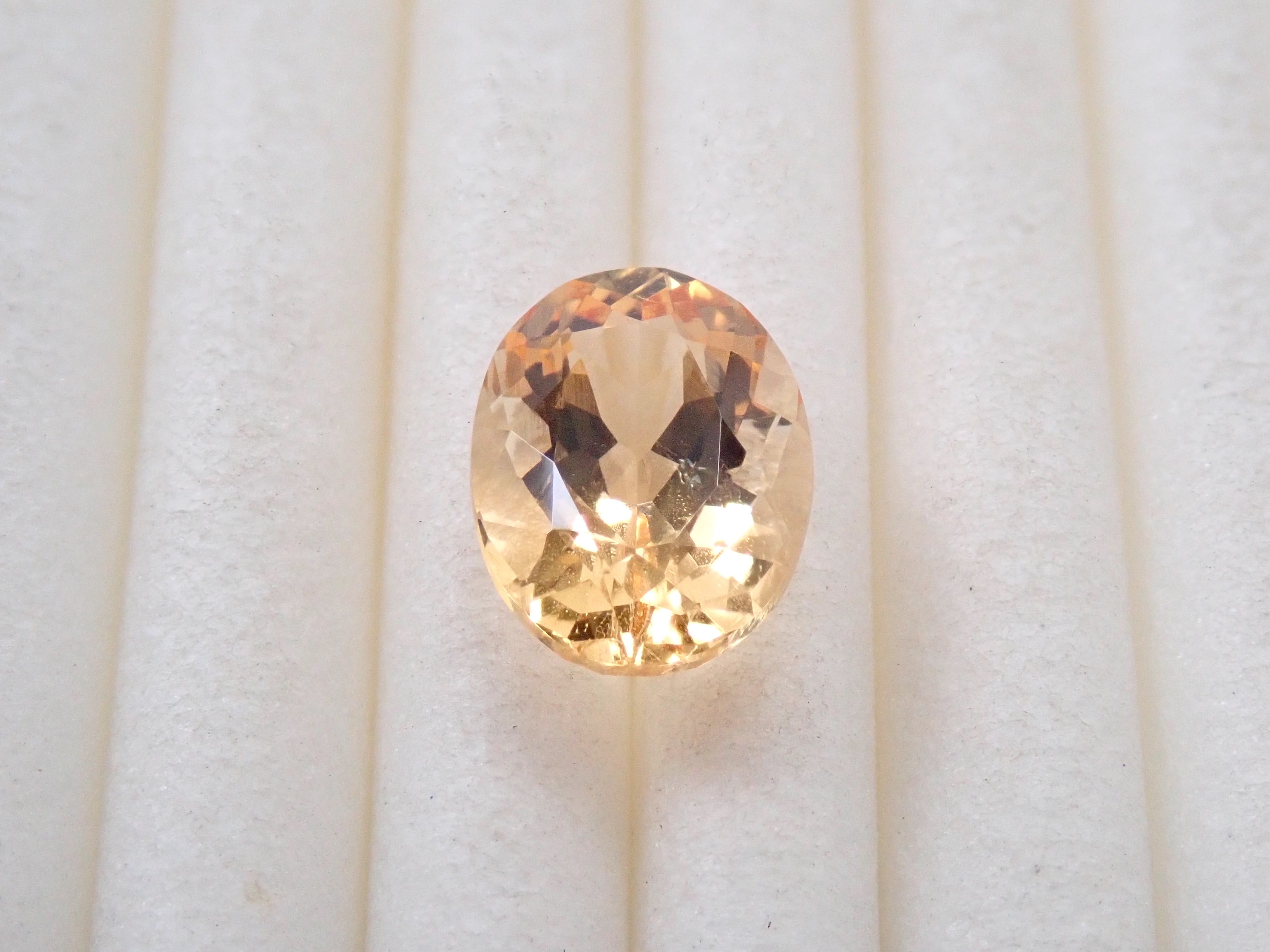 【Sales start: August 27, 10 PM JST】Brazilian Imperial Topaz 1.324ct Loose Stone with Identification Report
