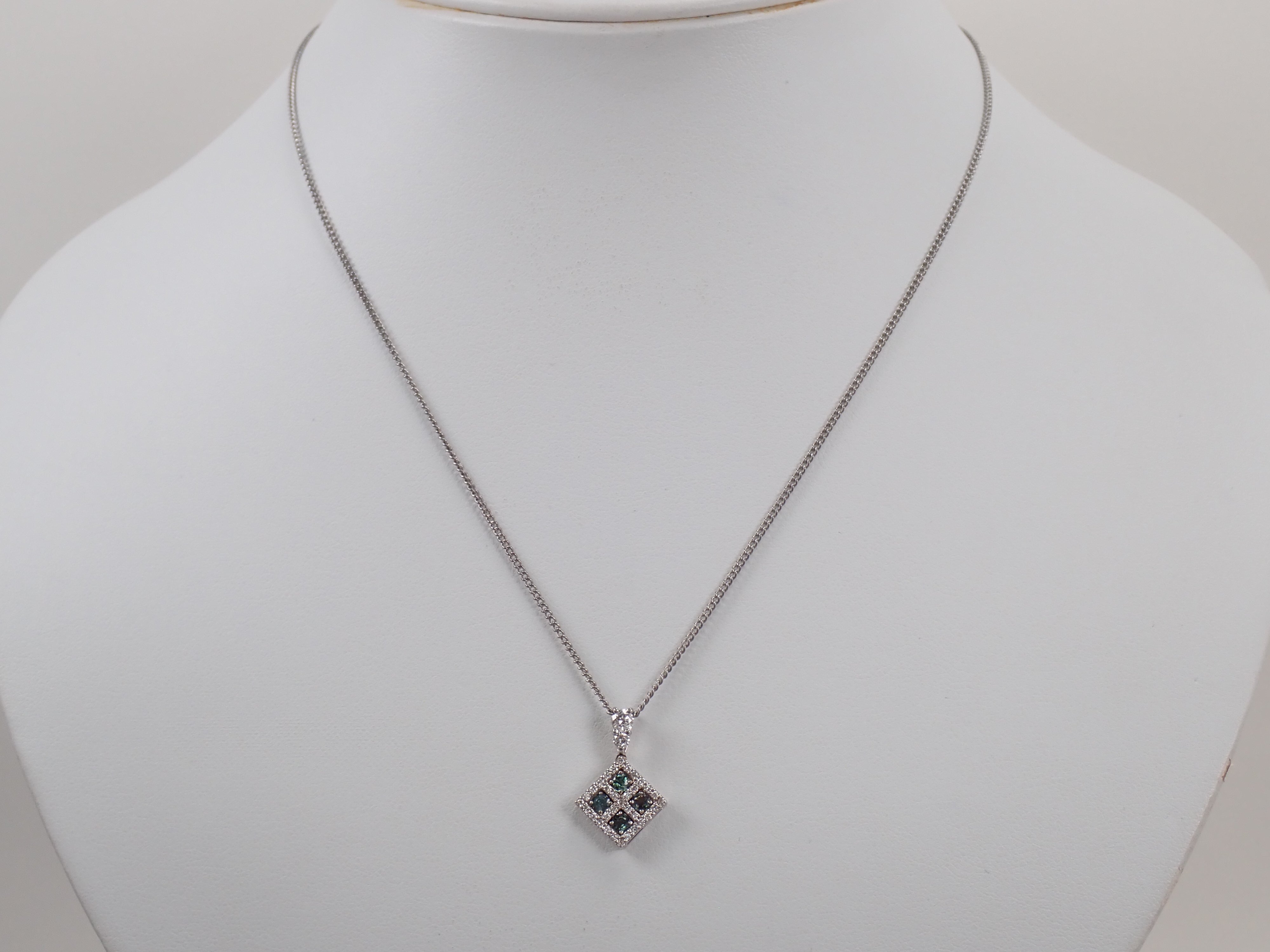 【22602716掲載】【カラフリ】K18WG アレキサンドライト 0.32ct ダイヤモンド0.29ctペンダントトップ（ネックレストップ）鑑別書